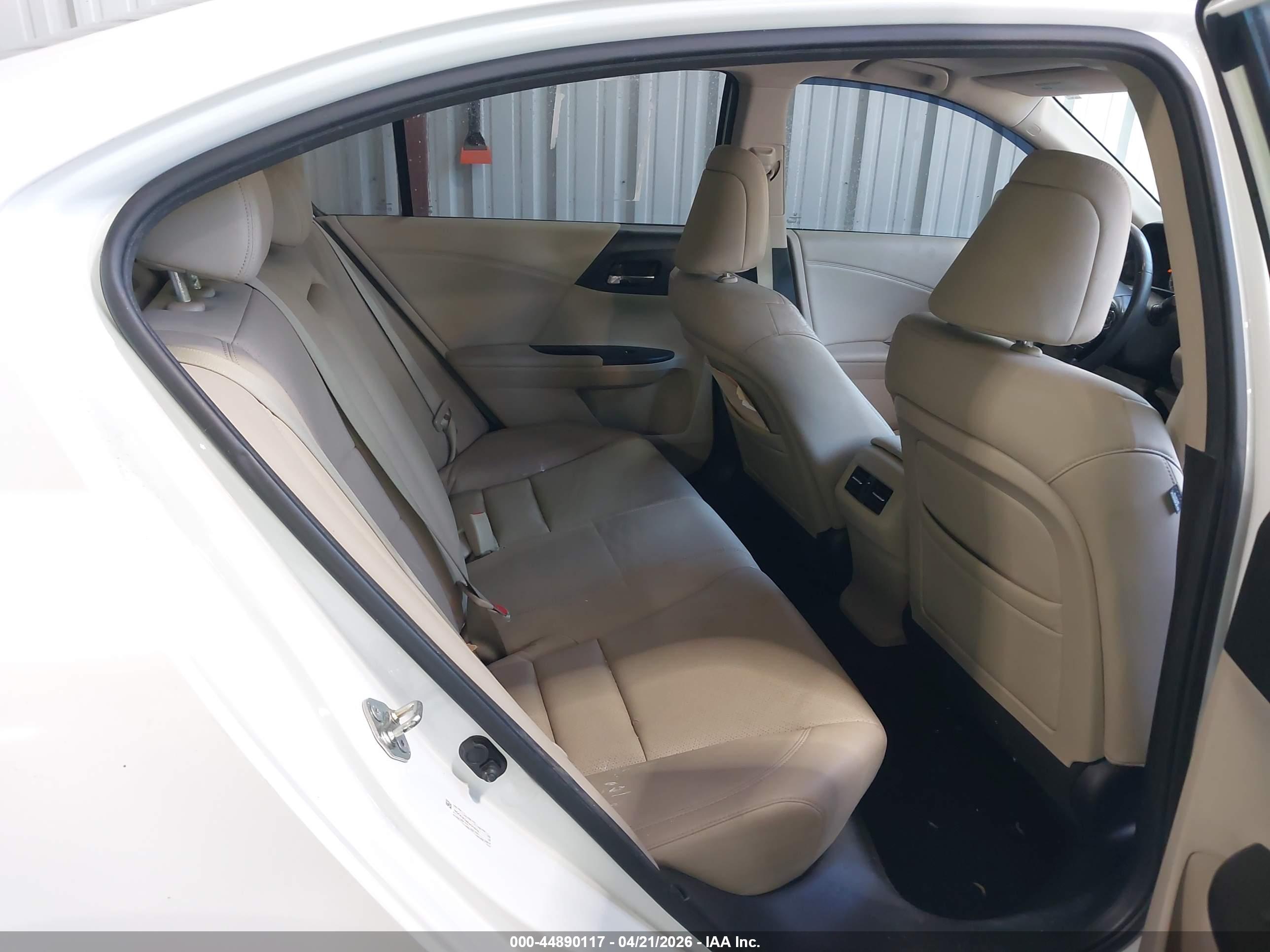 HONDA ACCORD image 8