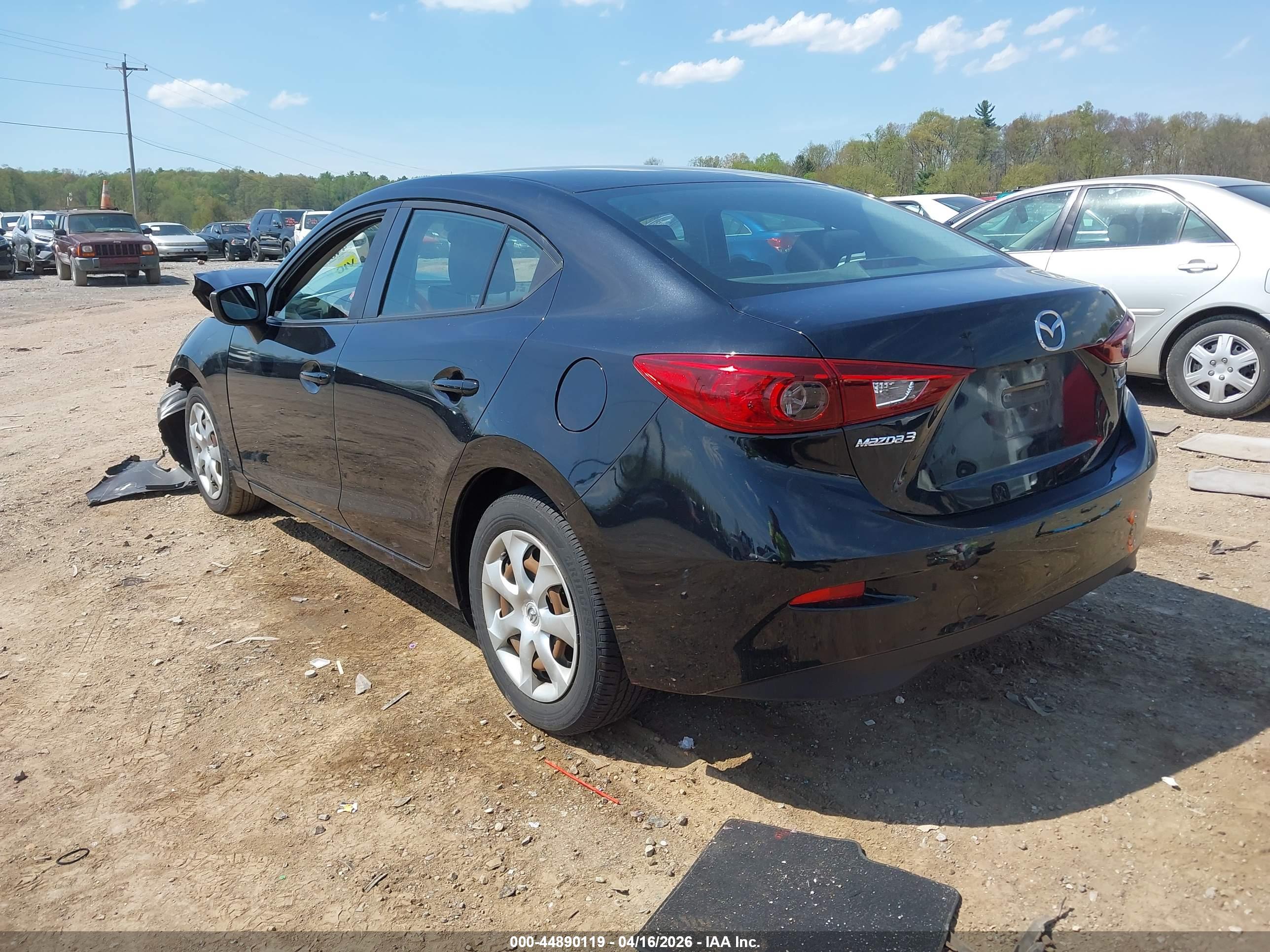 MAZDA MAZDA3 image 3