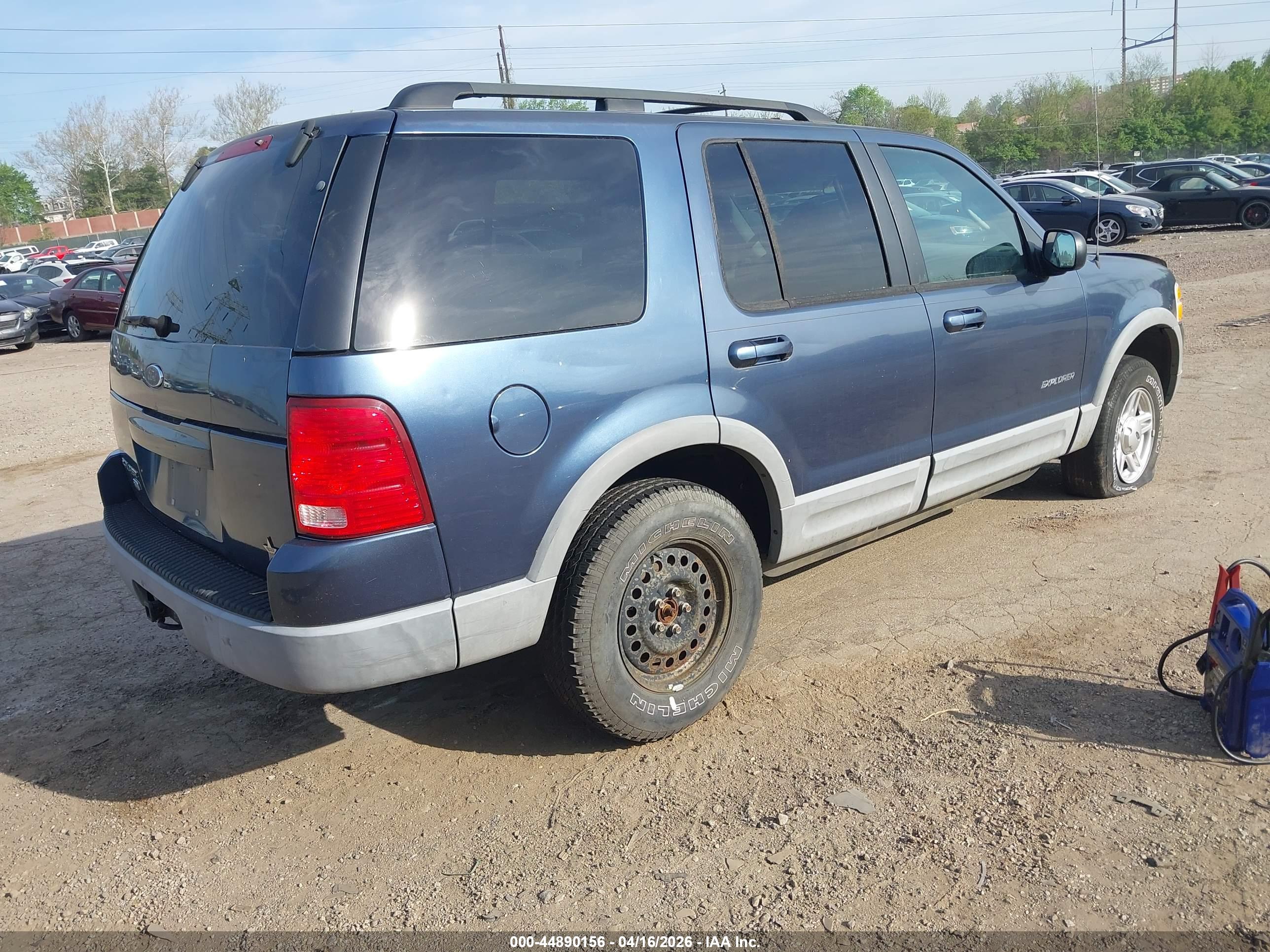 FORD EXPLORER image 4