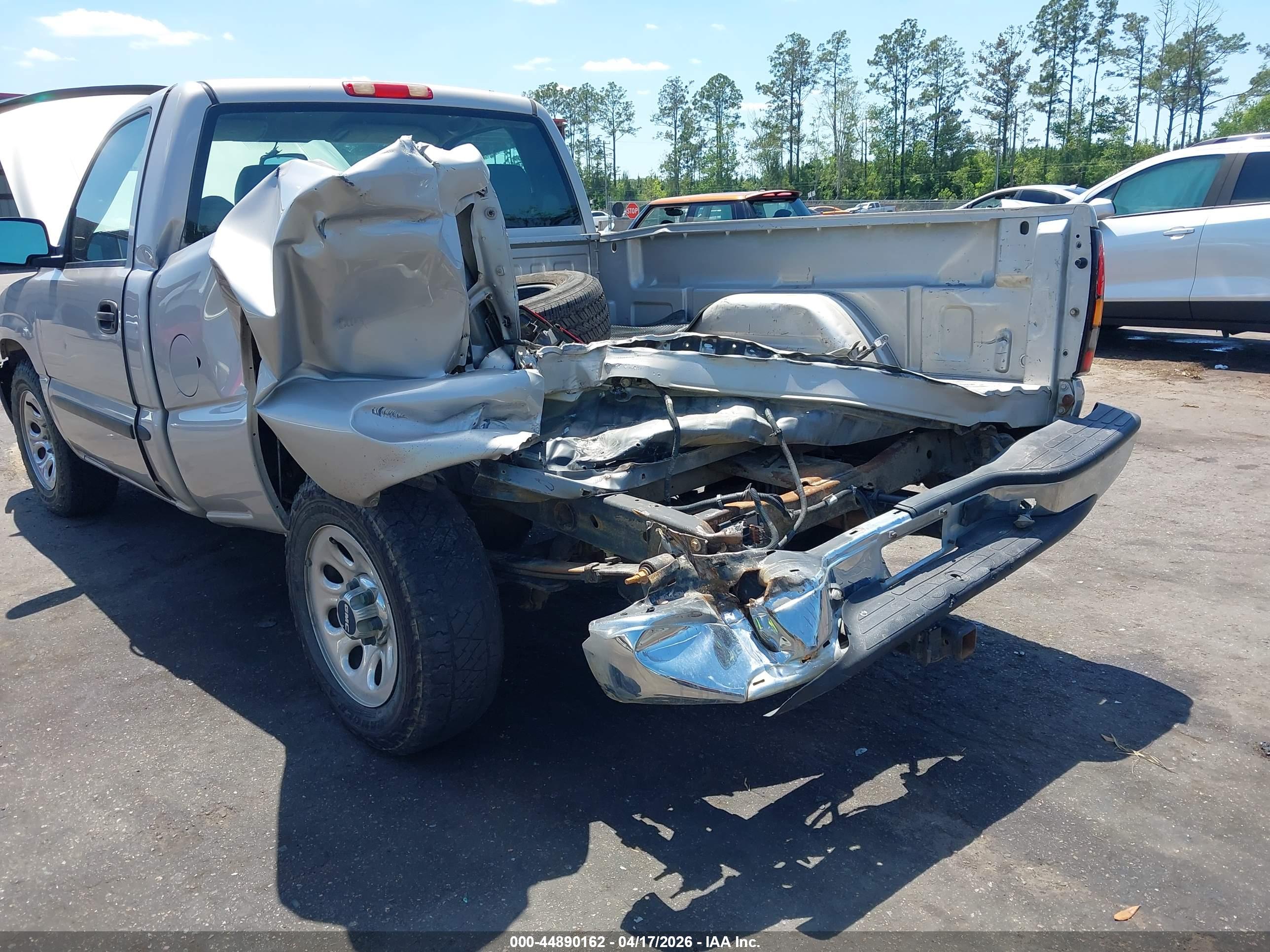 GMC SIERRA image 6