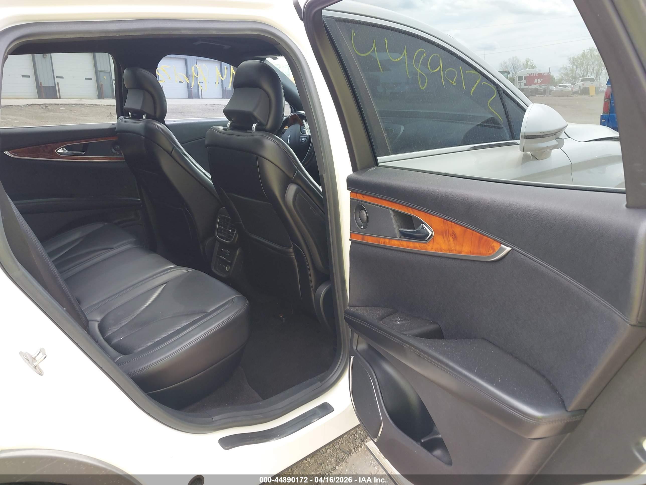 LINCOLN MKX image 8