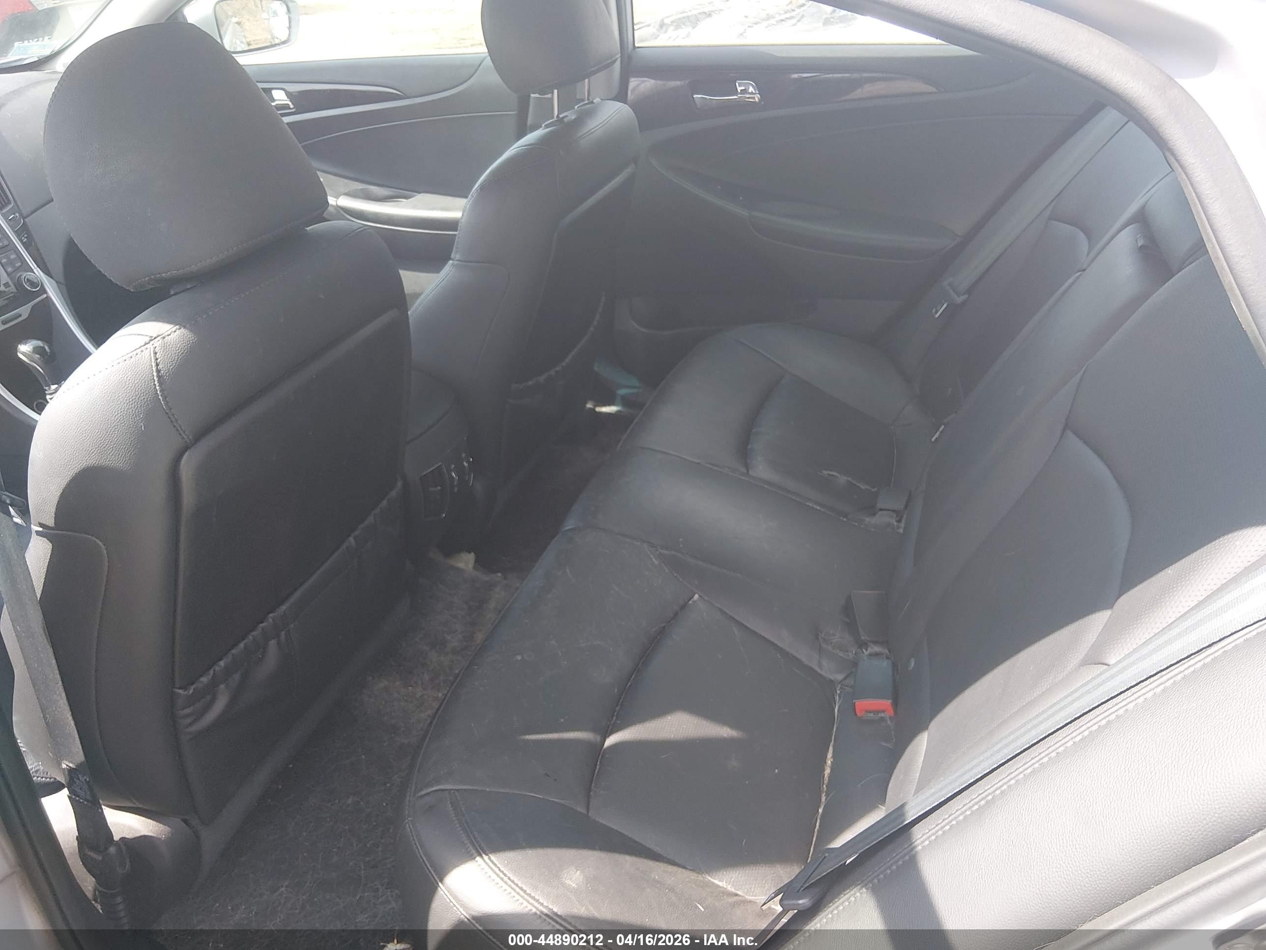 HYUNDAI SONATA image 8