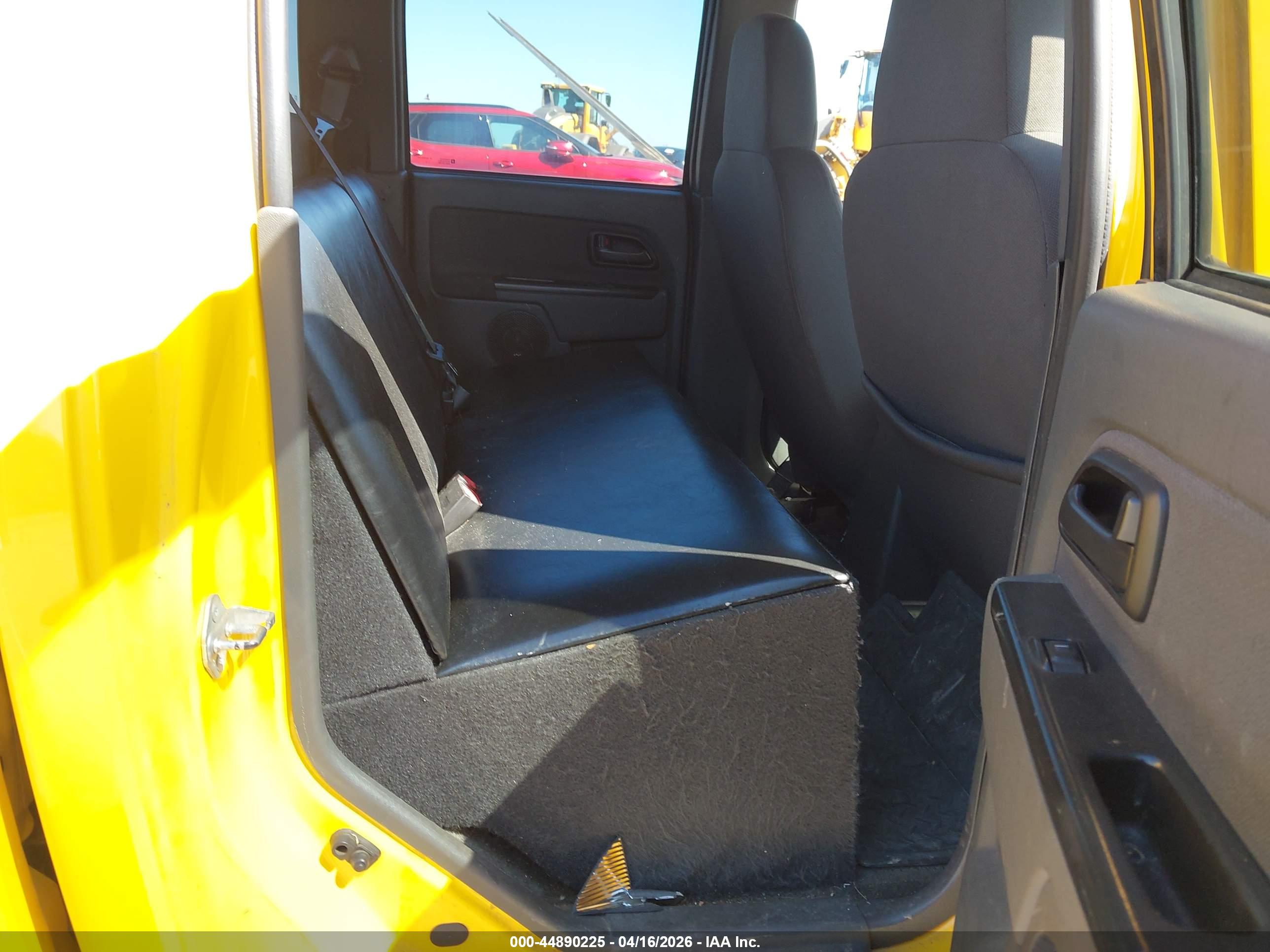 GMC CANYON image 8