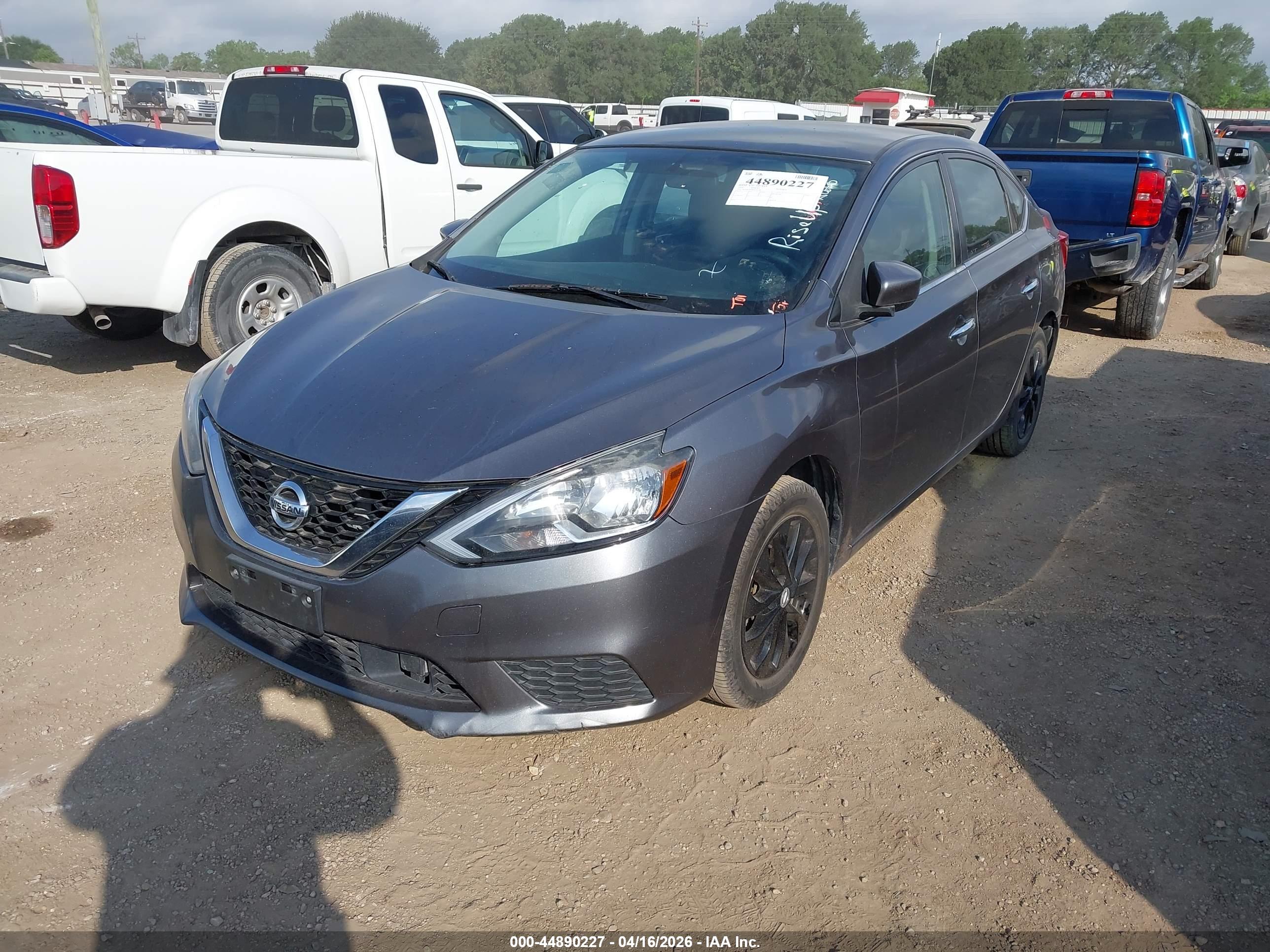 NISSAN SENTRA image 2