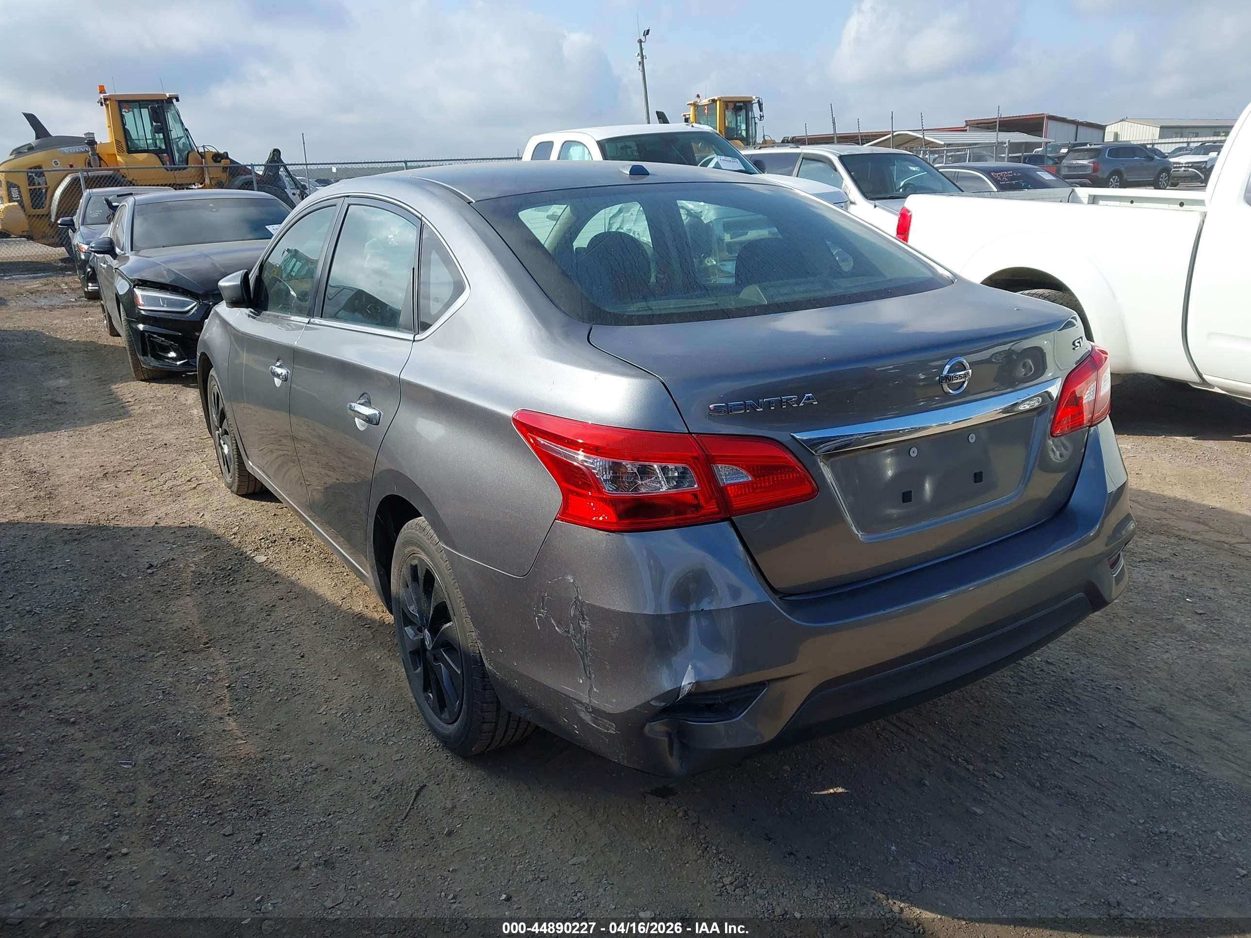 NISSAN SENTRA image 3
