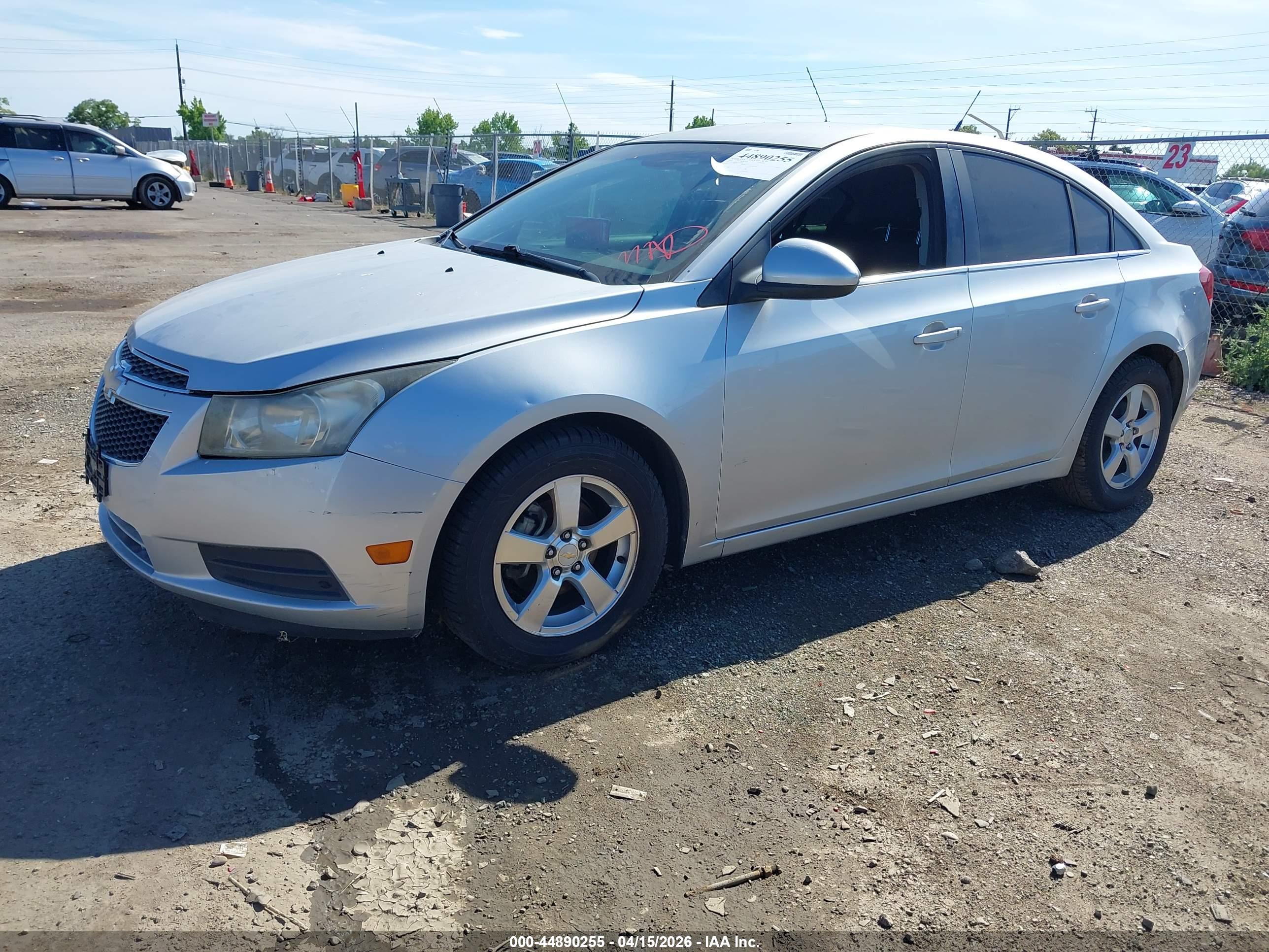 CHEVROLET CRUZE image 2