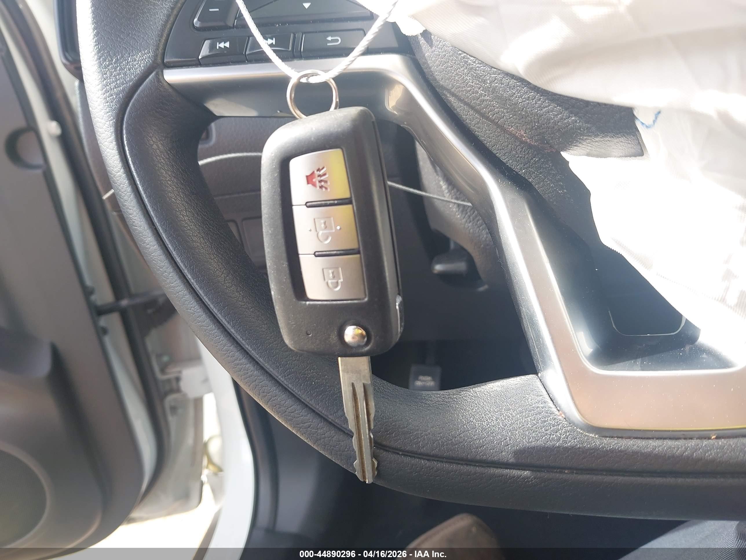 NISSAN ROGUE image 11