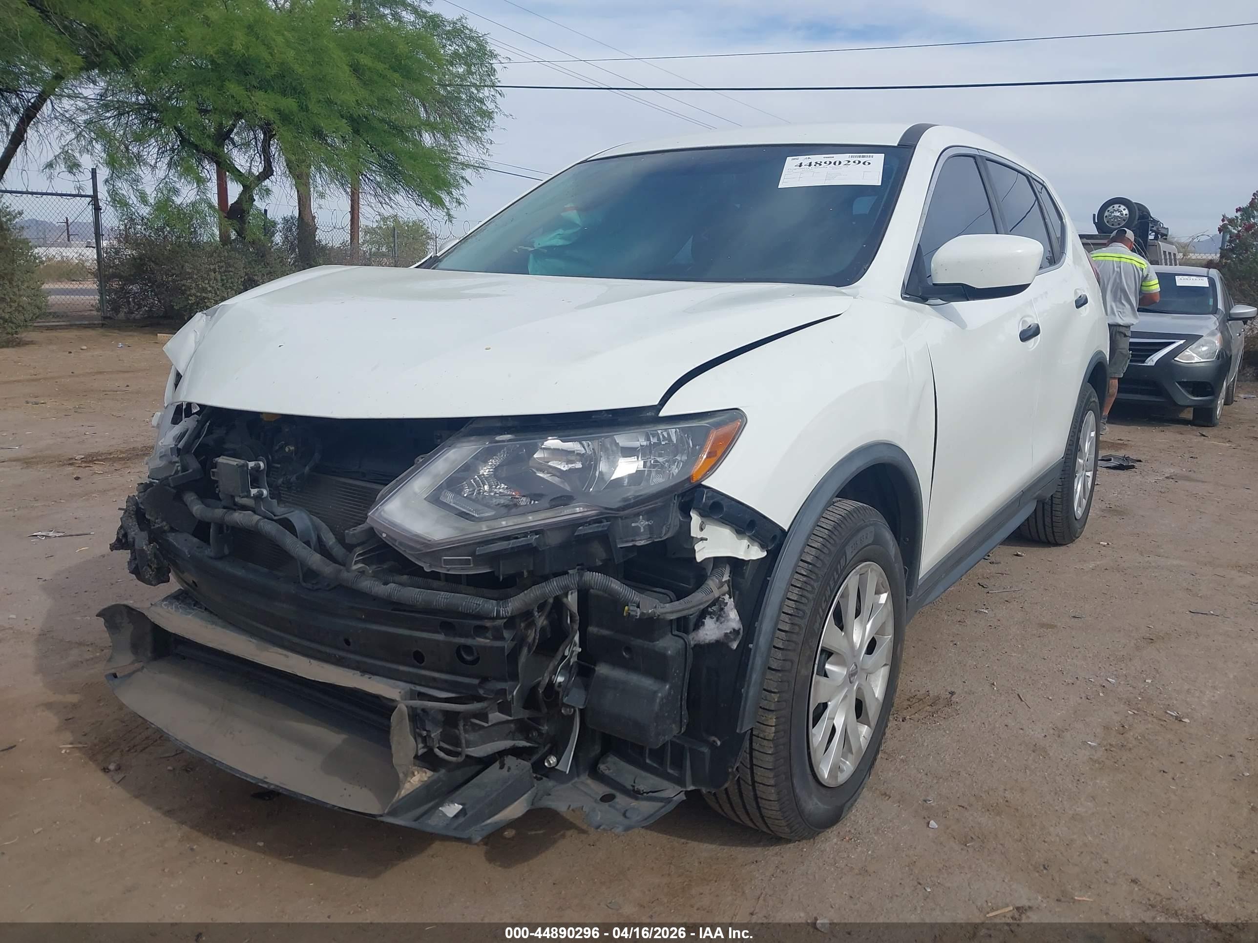NISSAN ROGUE image 6
