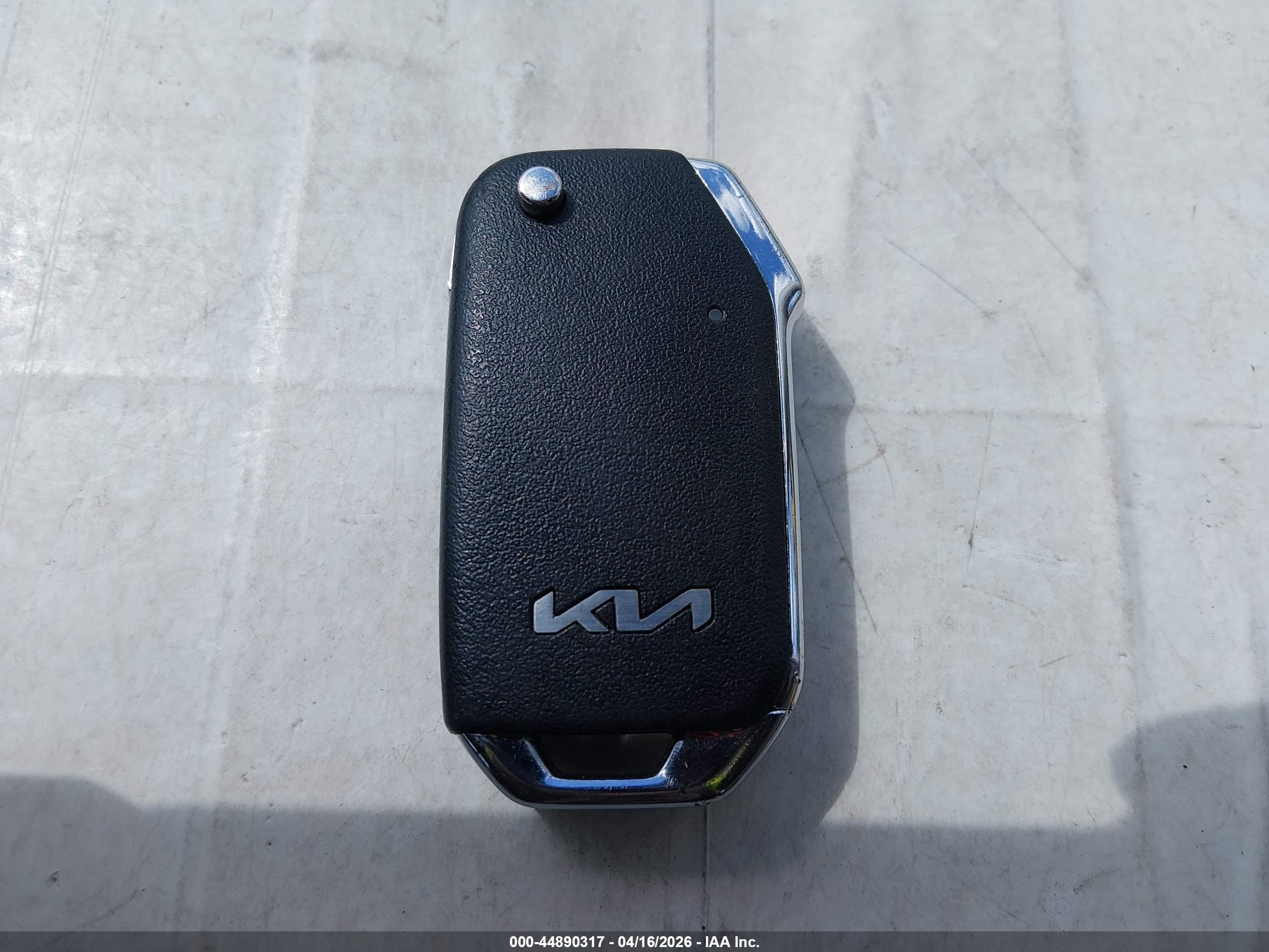 KIA SPORTAGE image 11