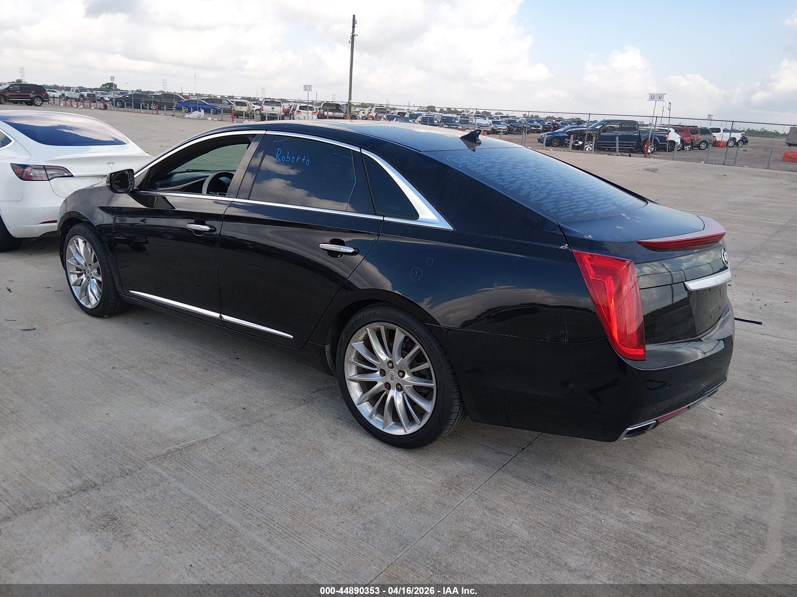CADILLAC XTS image 3