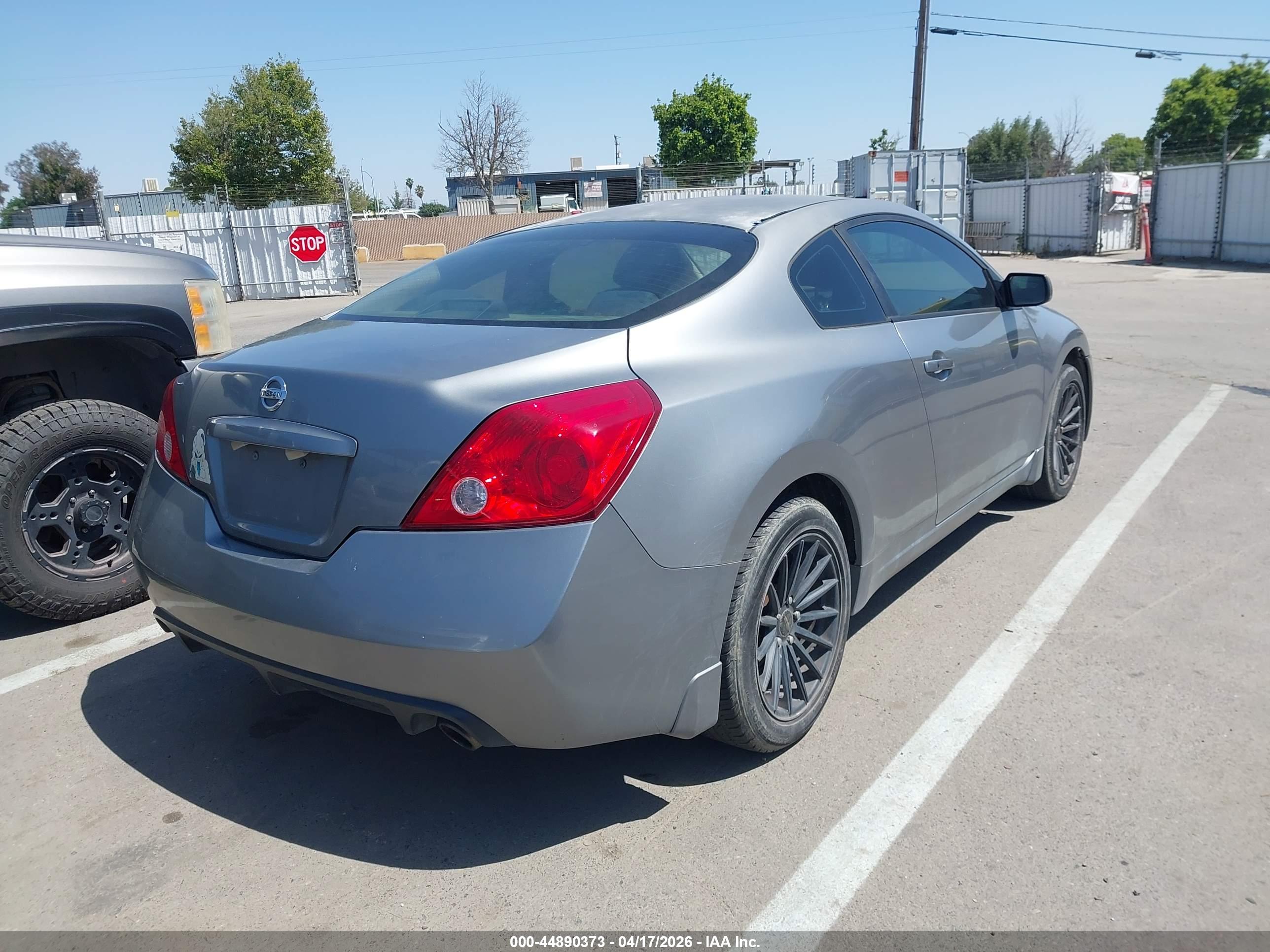NISSAN ALTIMA image 4