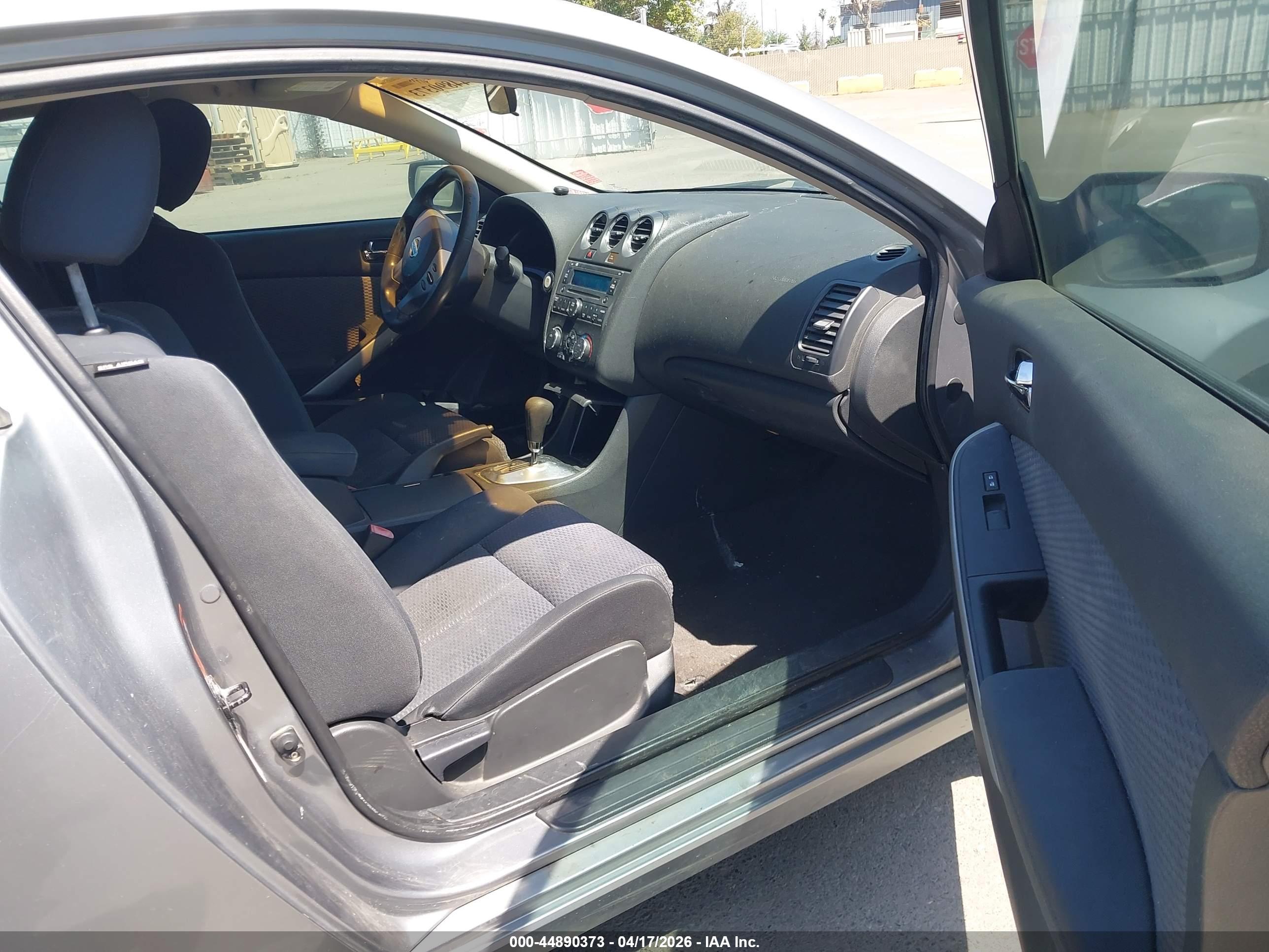 NISSAN ALTIMA image 5
