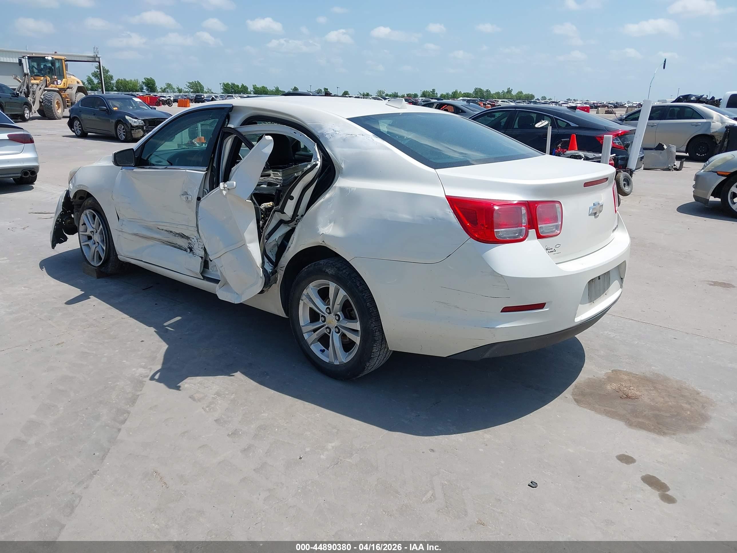 CHEVROLET MALIBU image 3