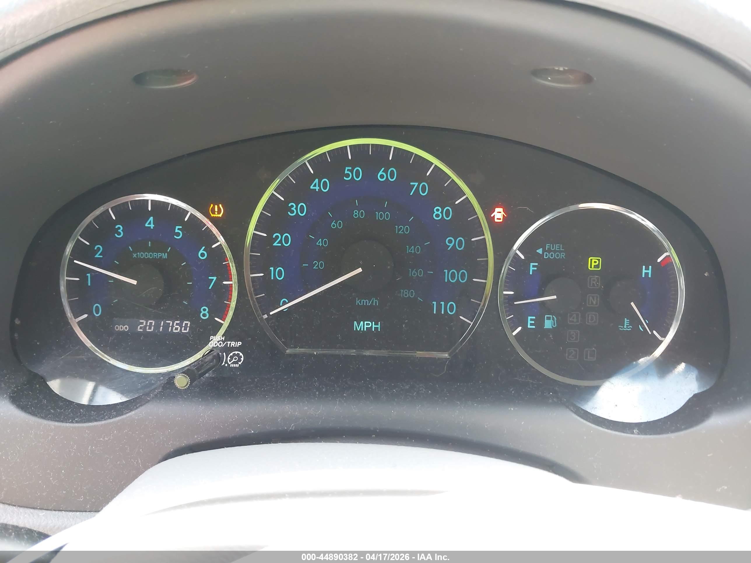 TOYOTA SIENNA image 7