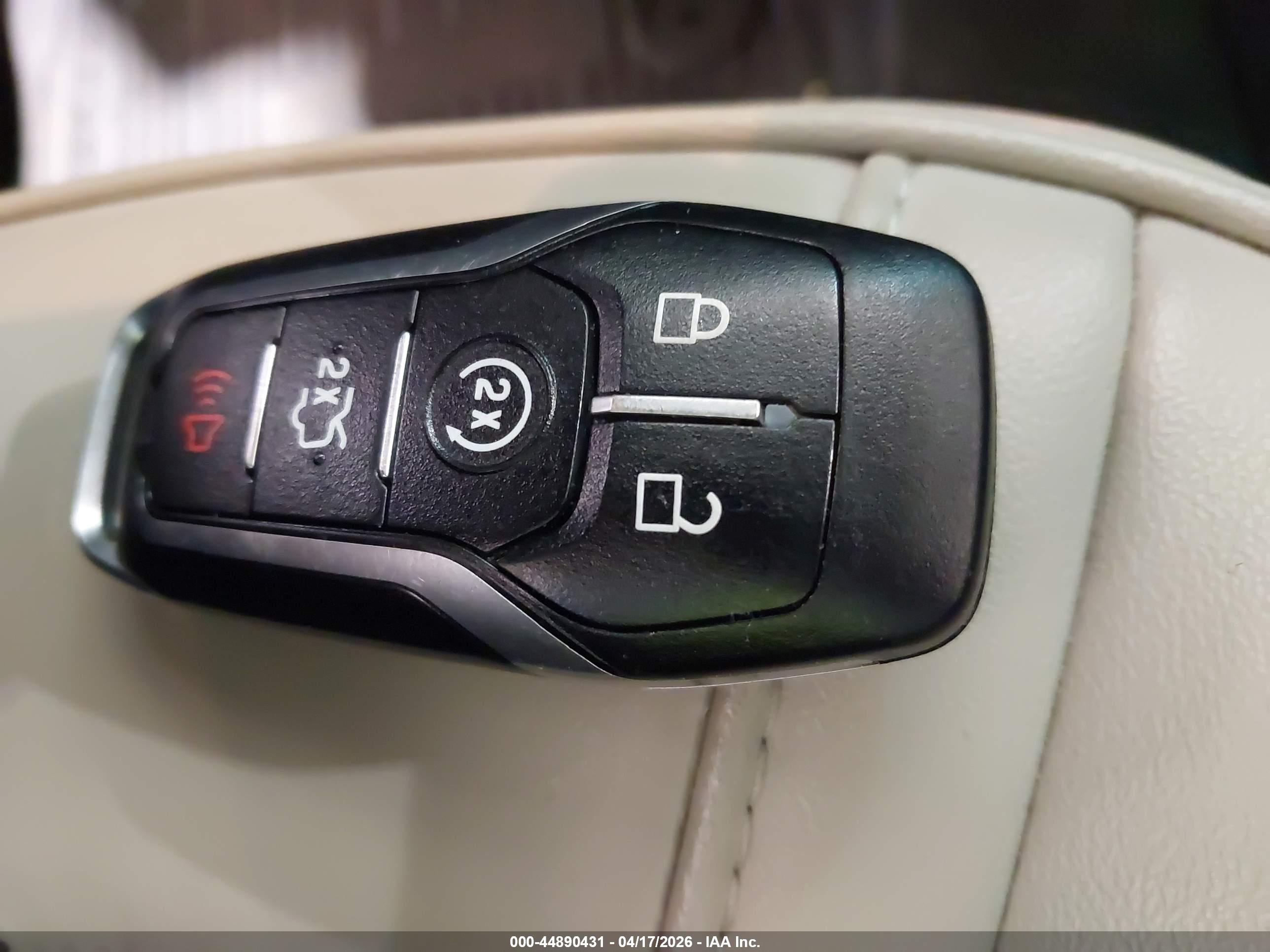 FORD EXPLORER image 11