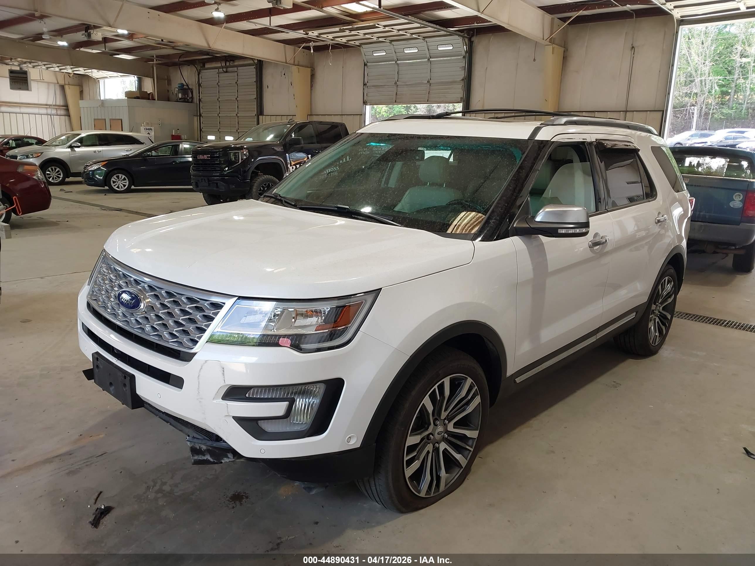 FORD EXPLORER image 2