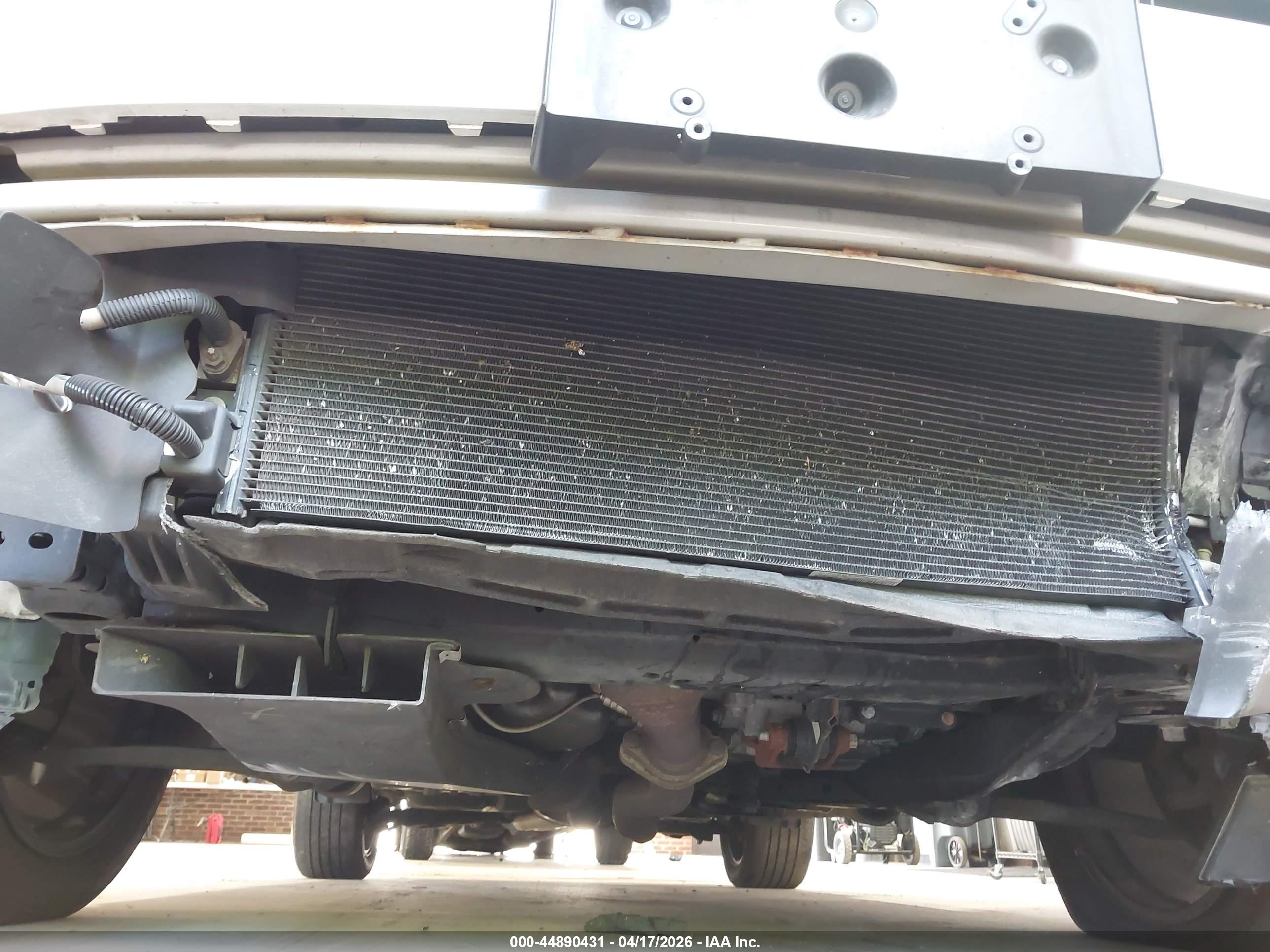FORD EXPLORER image 6