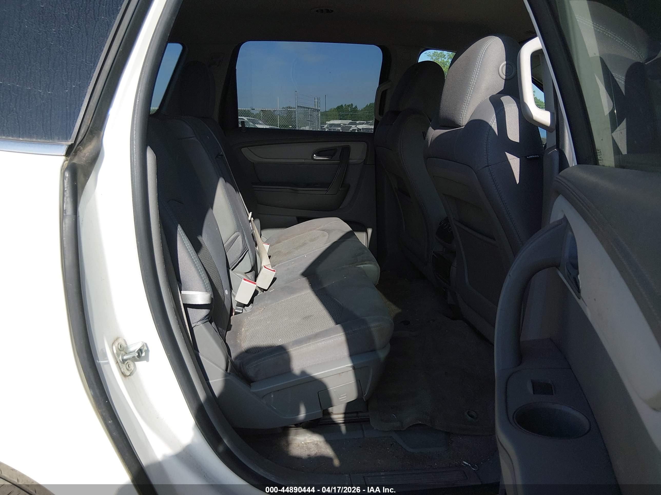 CHEVROLET TRAVERSE image 8