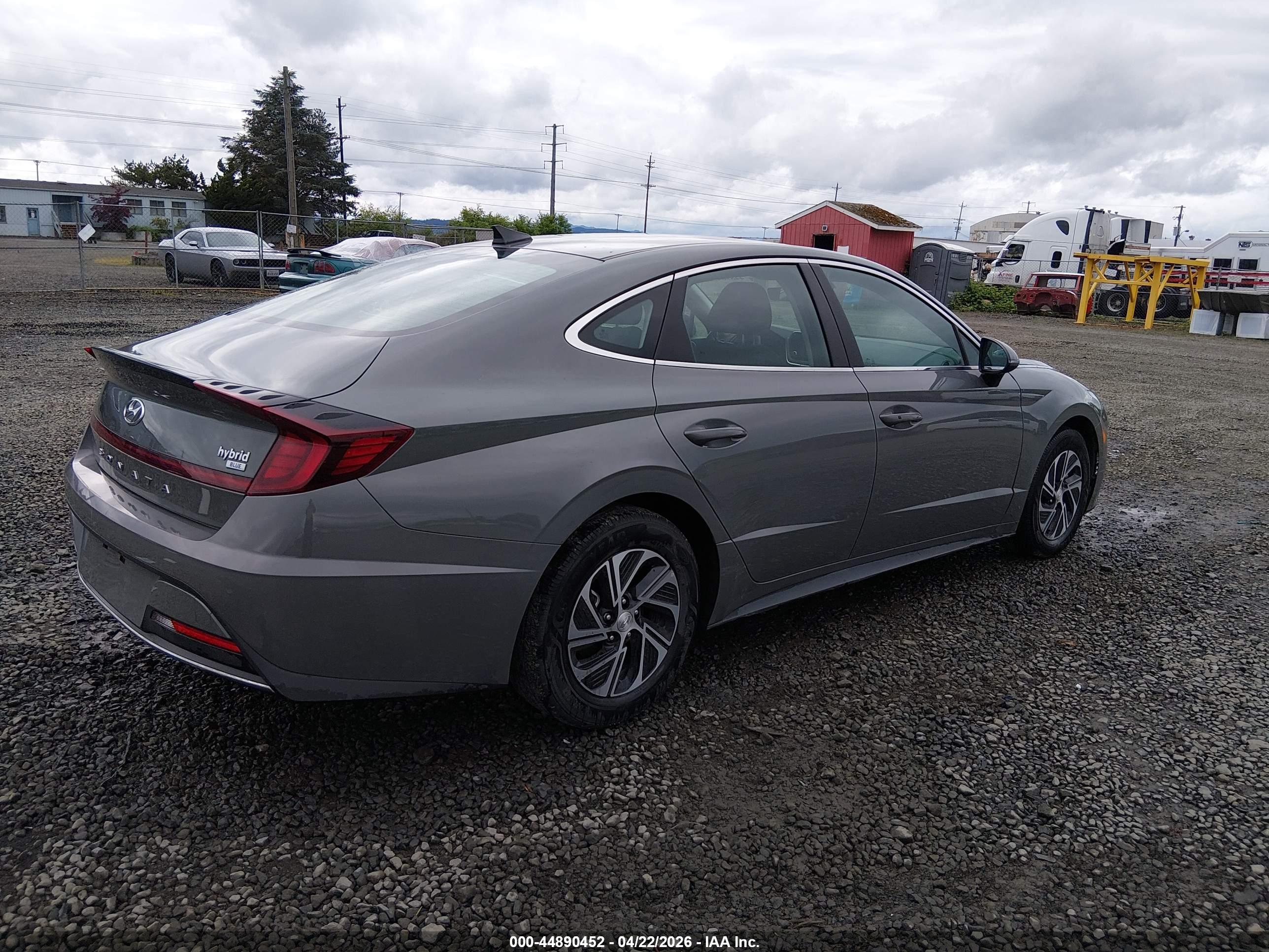 HYUNDAI SONATA image 4