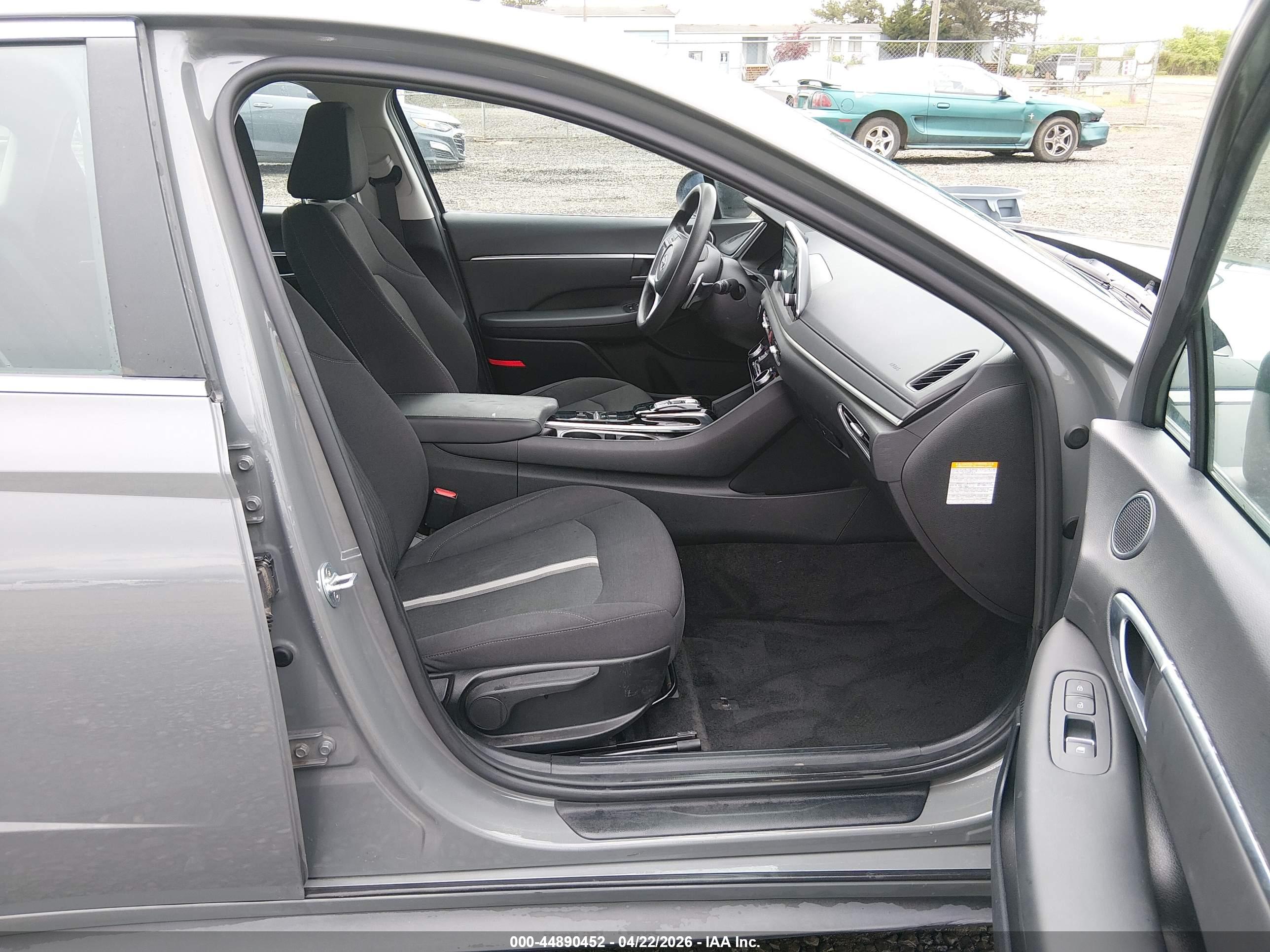 HYUNDAI SONATA image 5