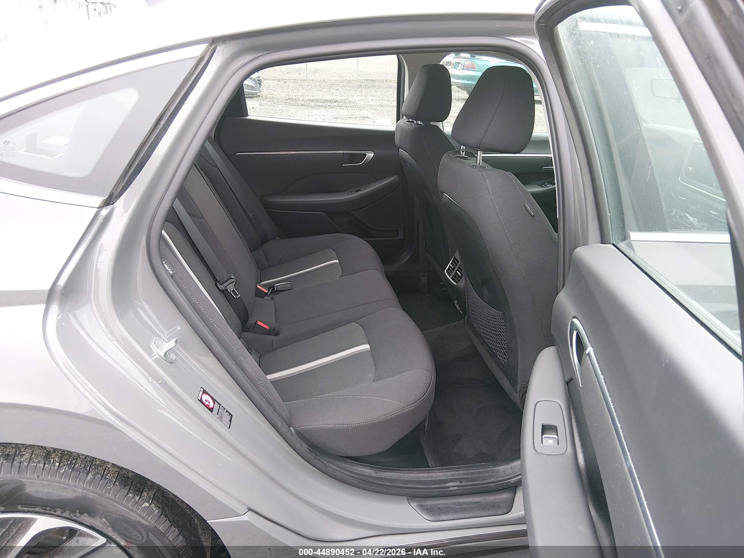 HYUNDAI SONATA image 8