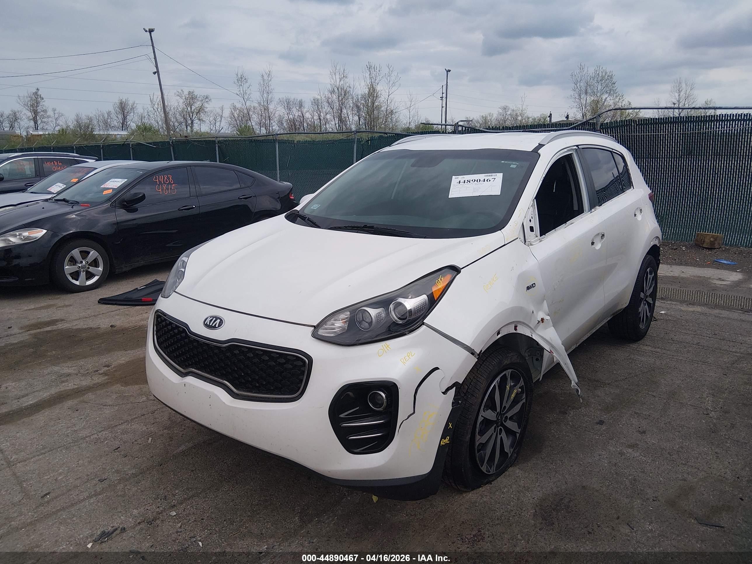 KIA SPORTAGE image 2