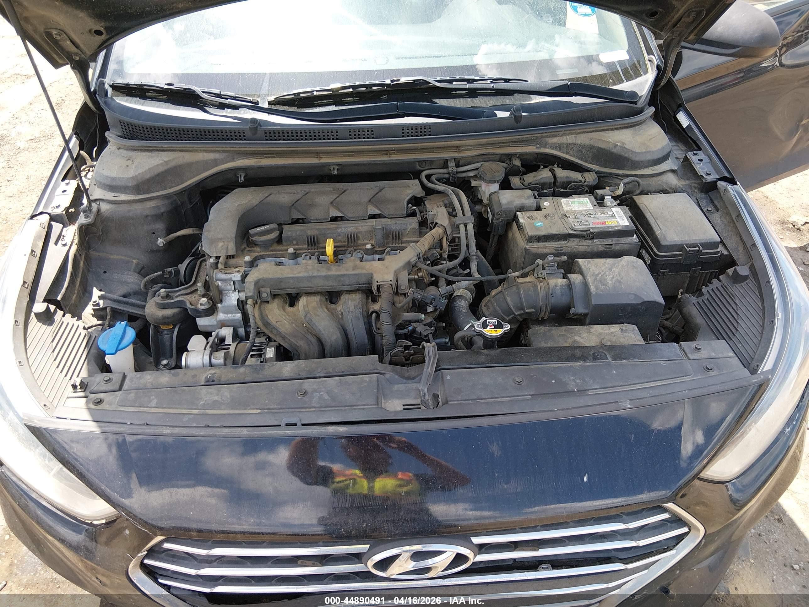 HYUNDAI ACCENT image 10
