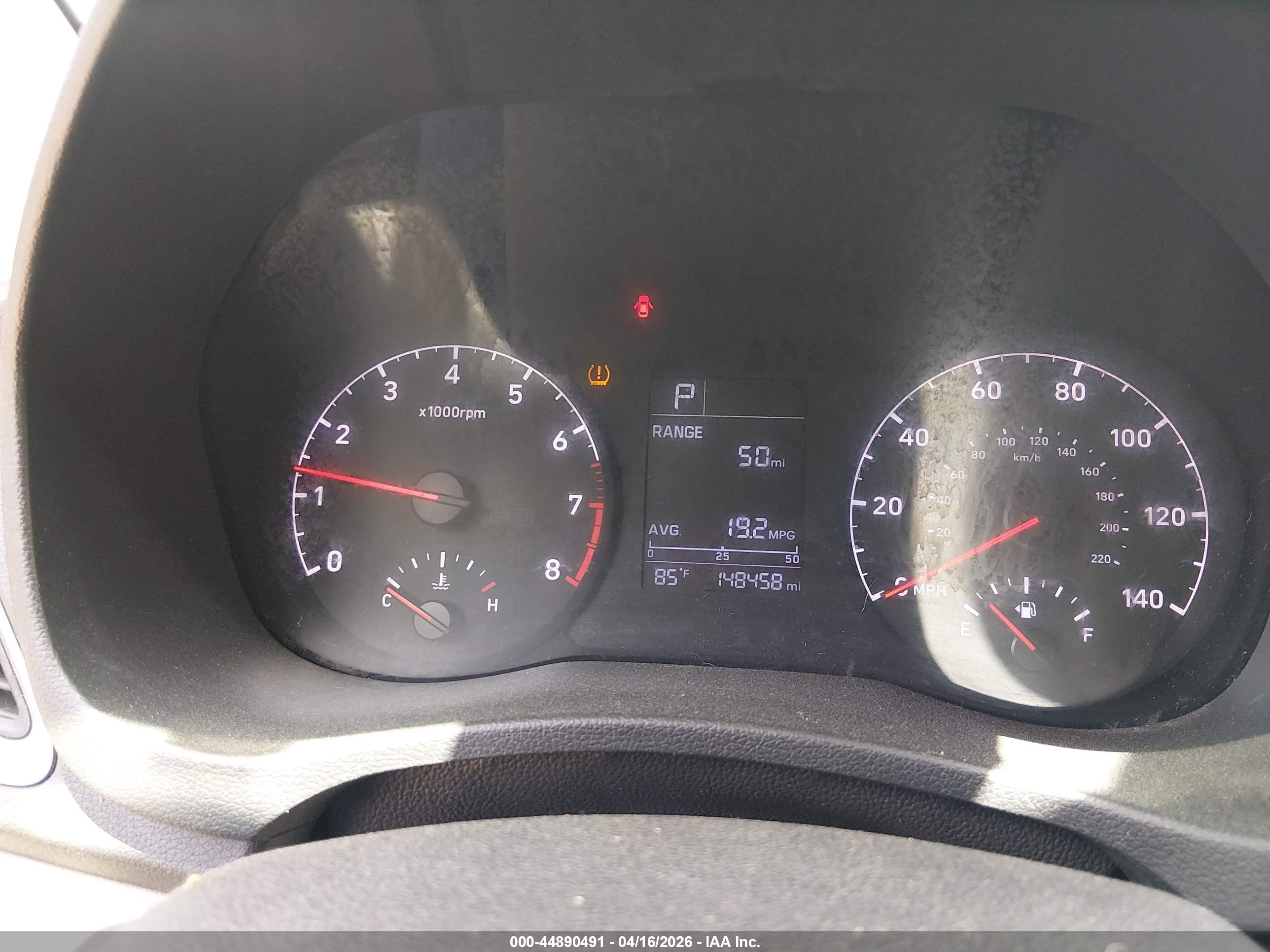 HYUNDAI ACCENT image 7