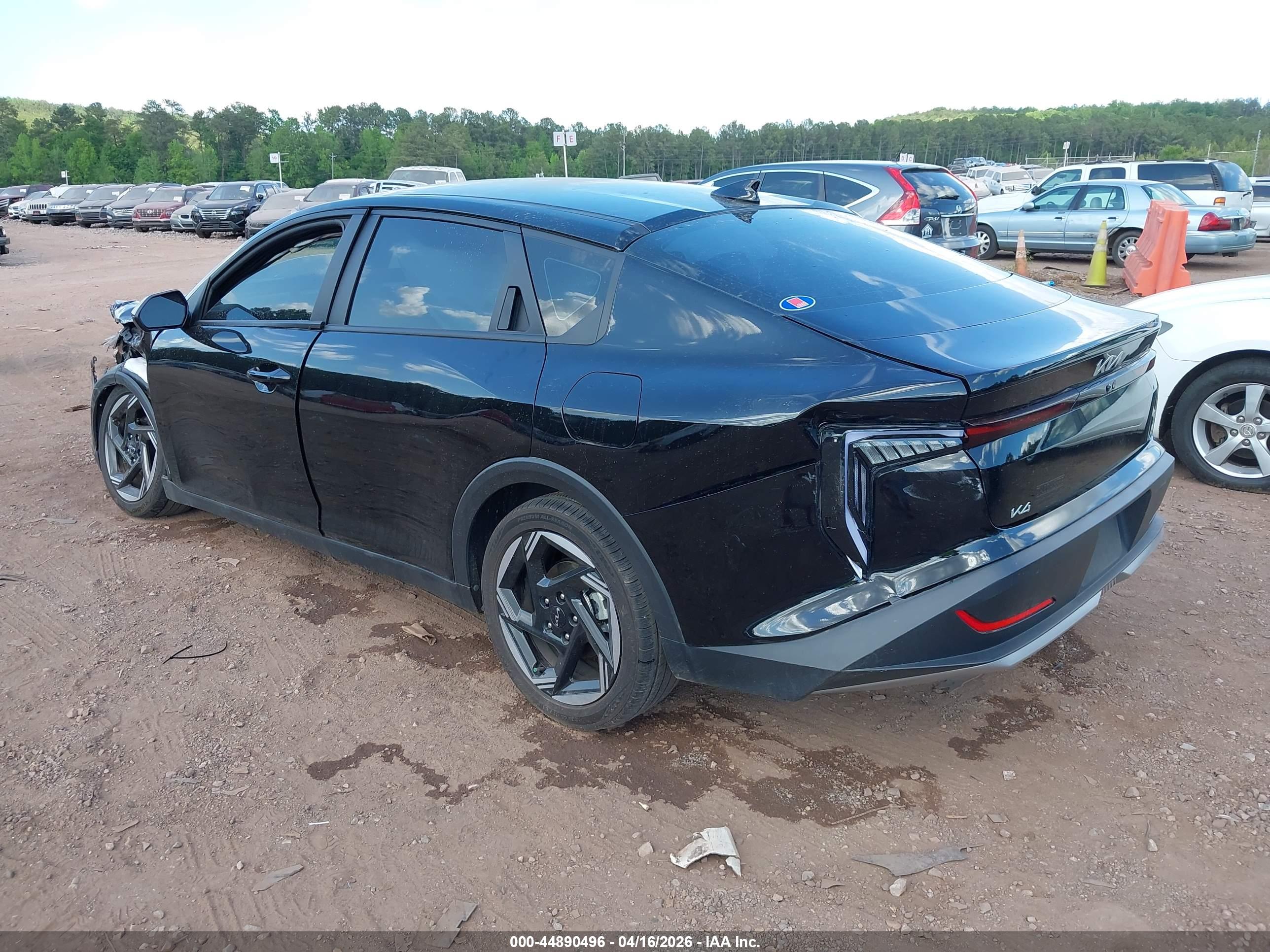 KIA K4 image 3