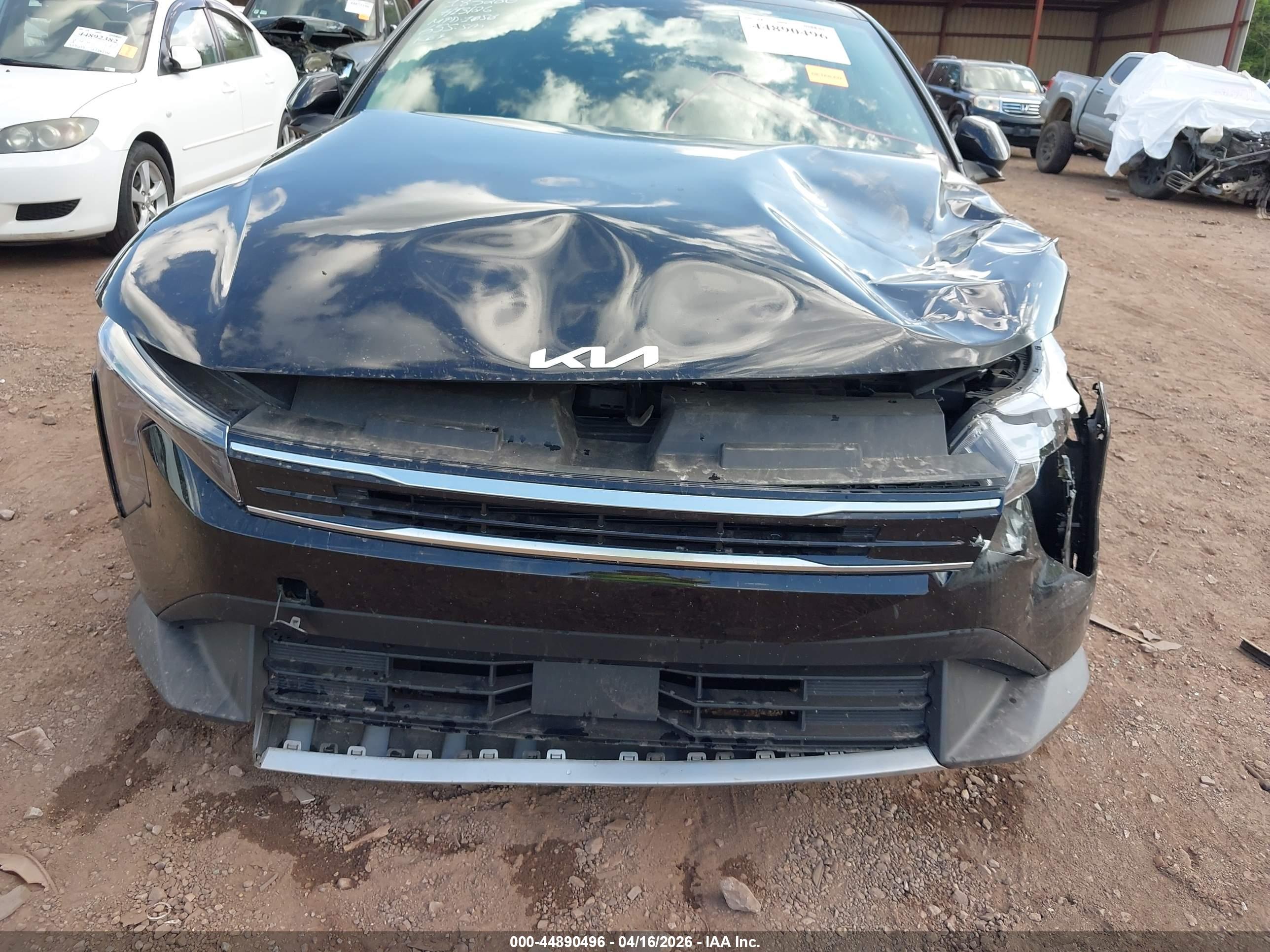 KIA K4 image 6
