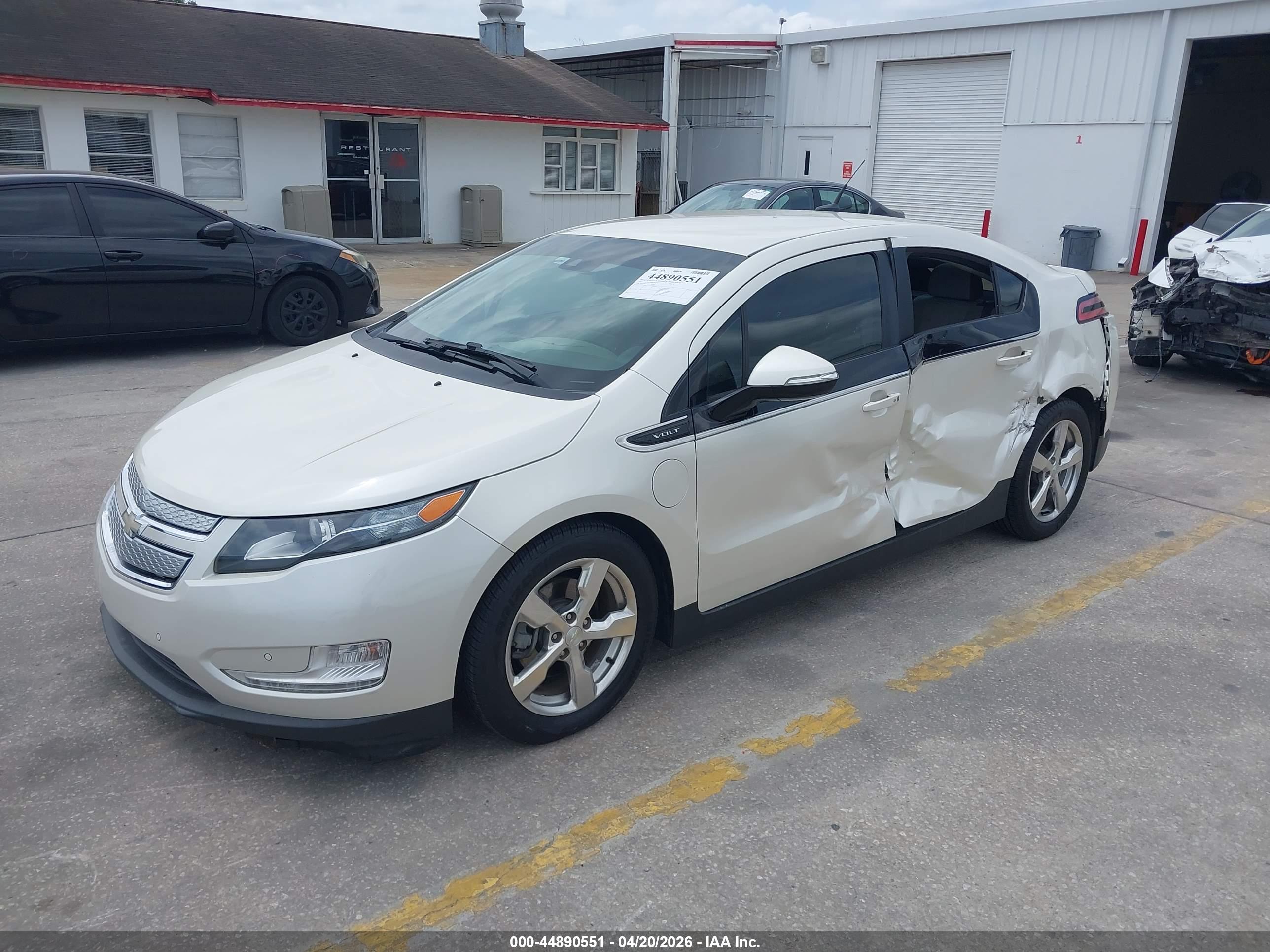 CHEVROLET VOLT image 2