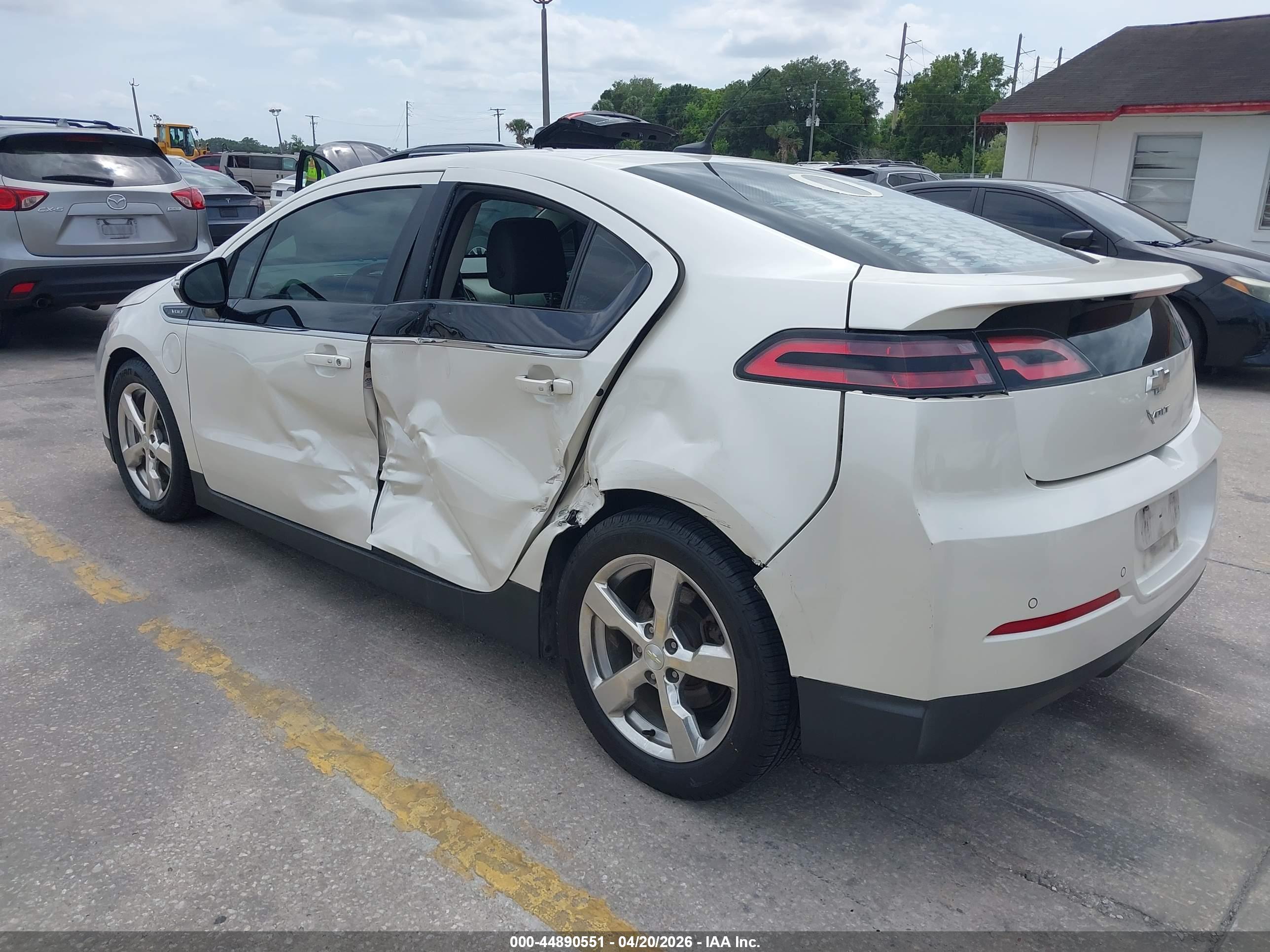 CHEVROLET VOLT image 3