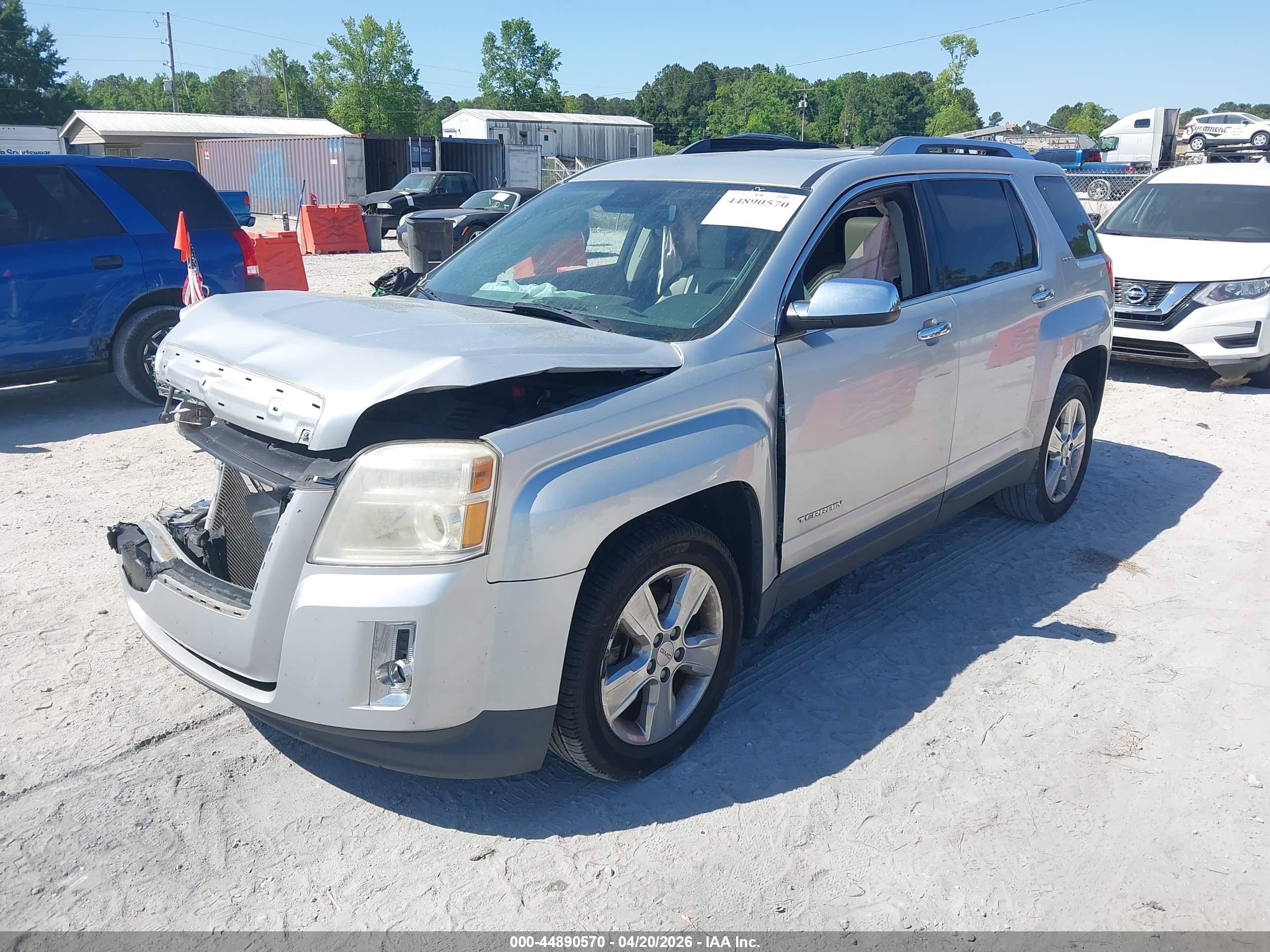 GMC TERRAIN image 2
