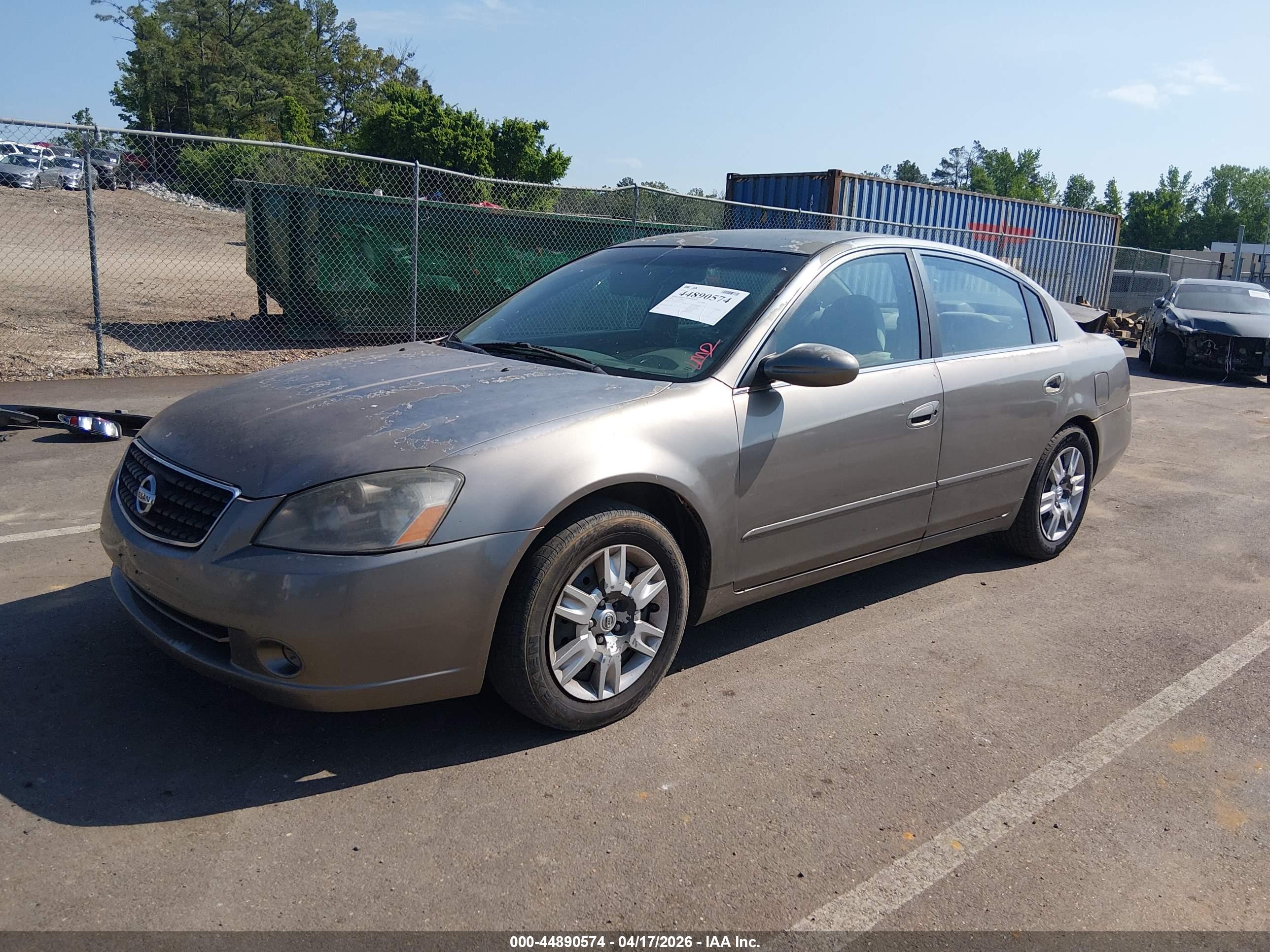 NISSAN ALTIMA image 2
