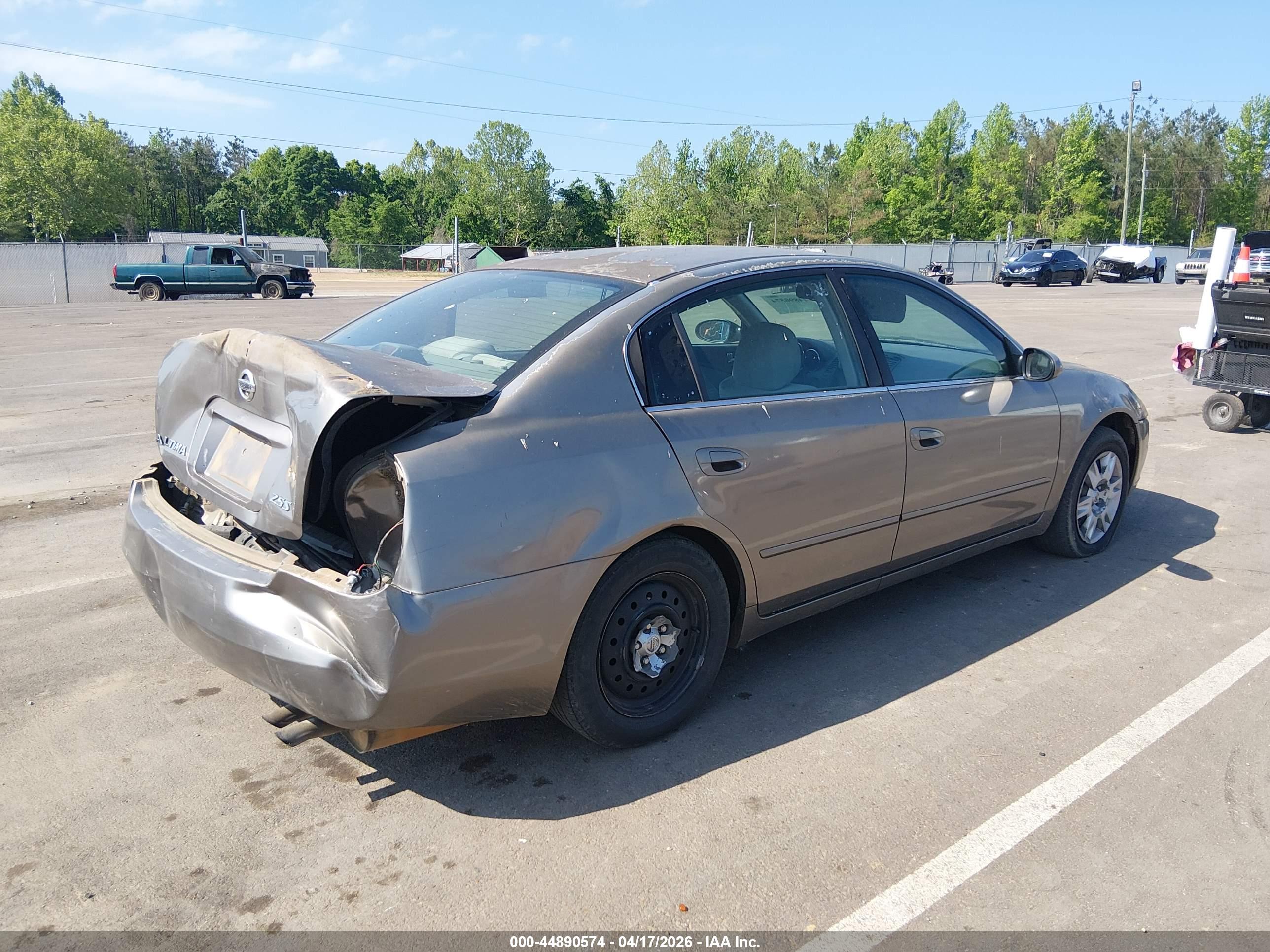 NISSAN ALTIMA image 4