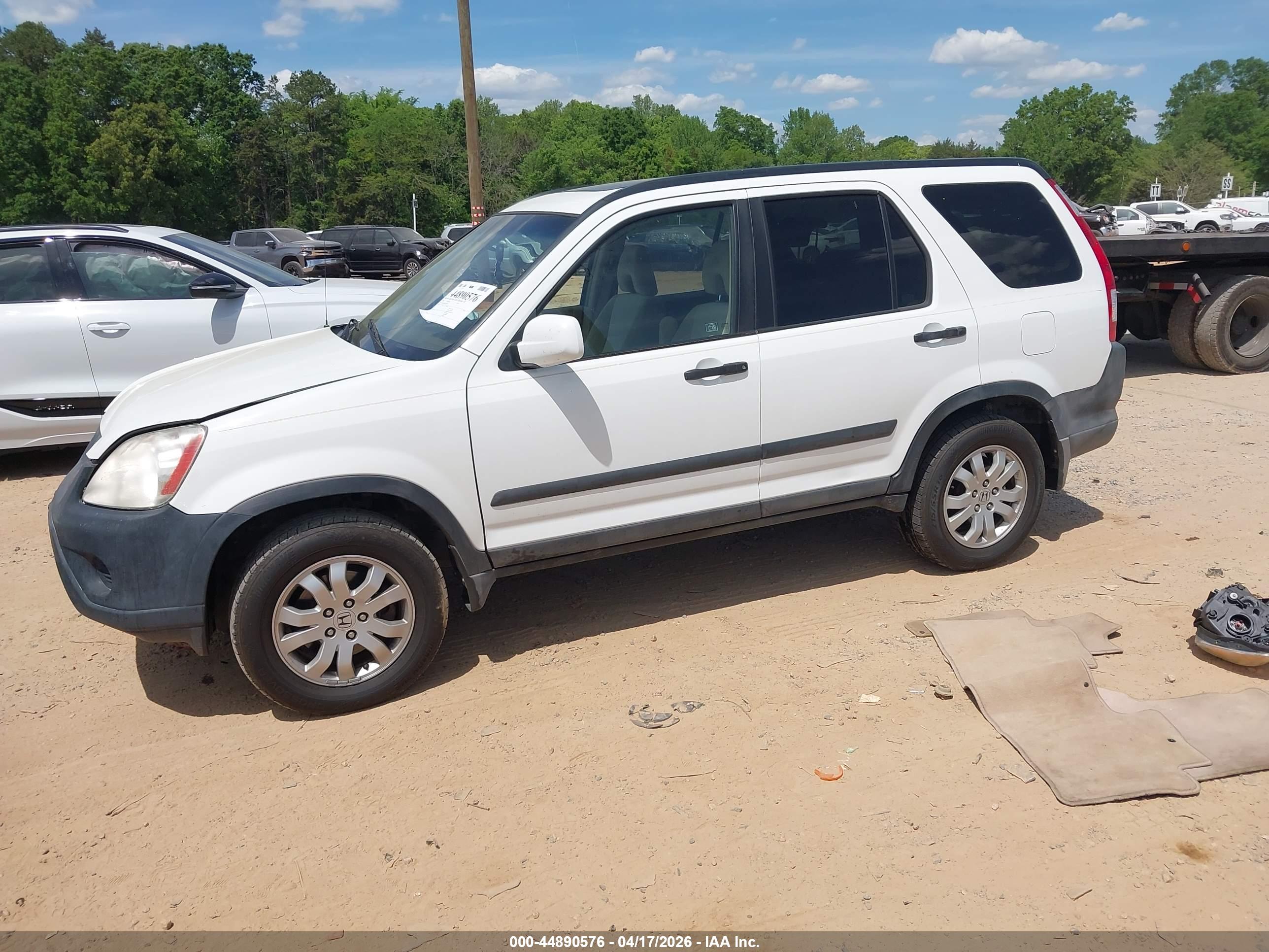 HONDA CR-V image 2