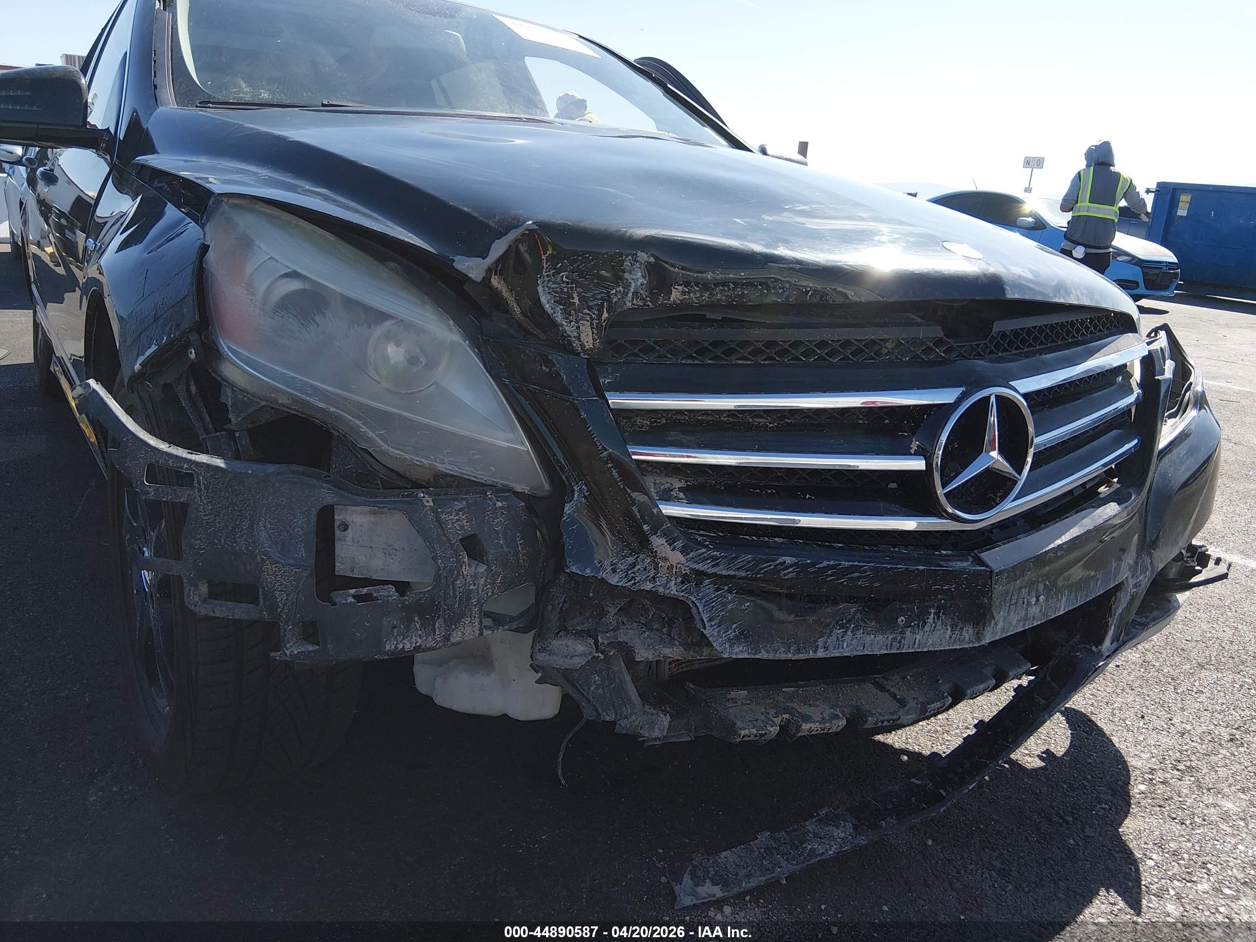 MERCEDES-BENZ R image 6