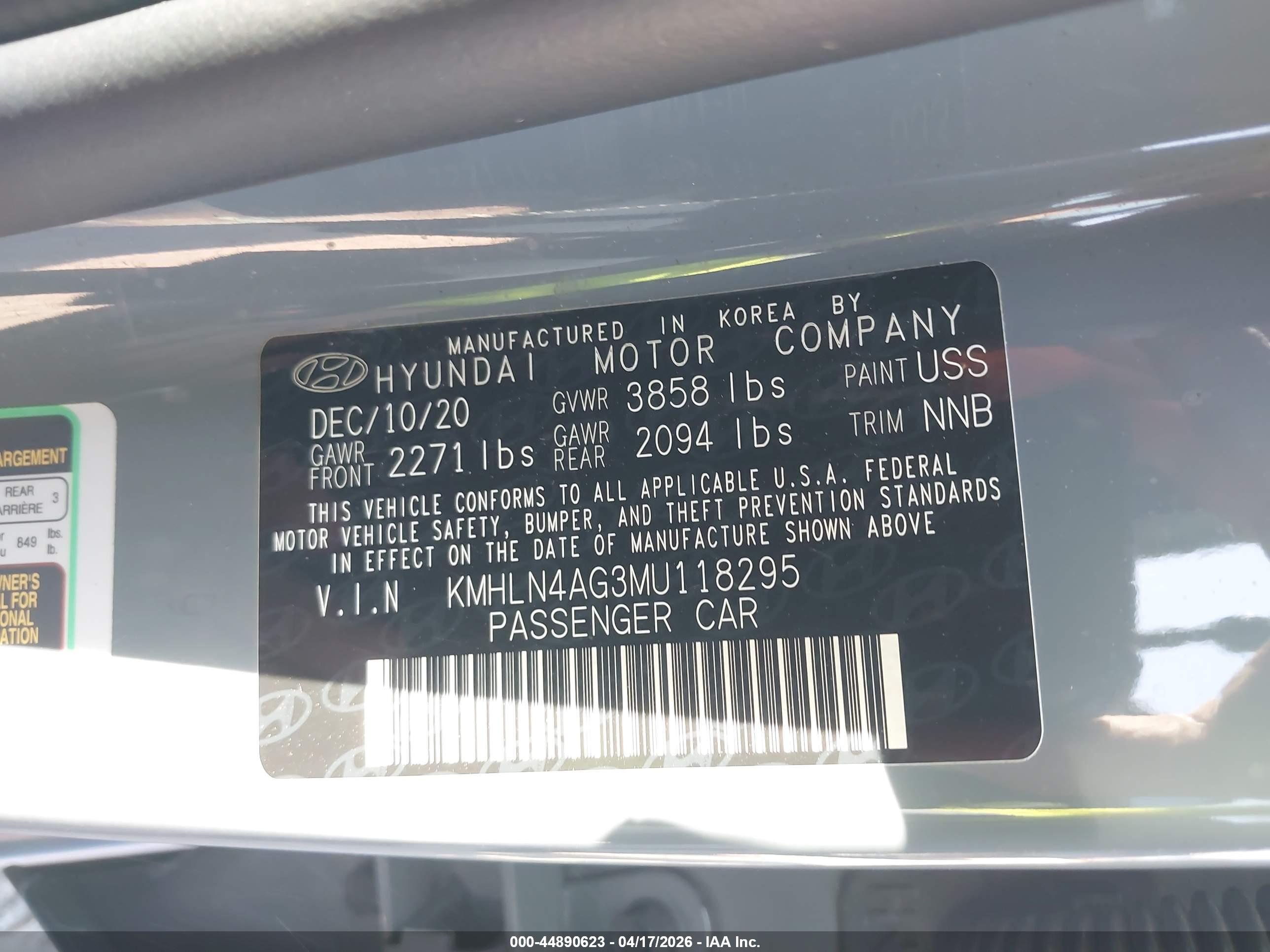 HYUNDAI ELANTRA image 9