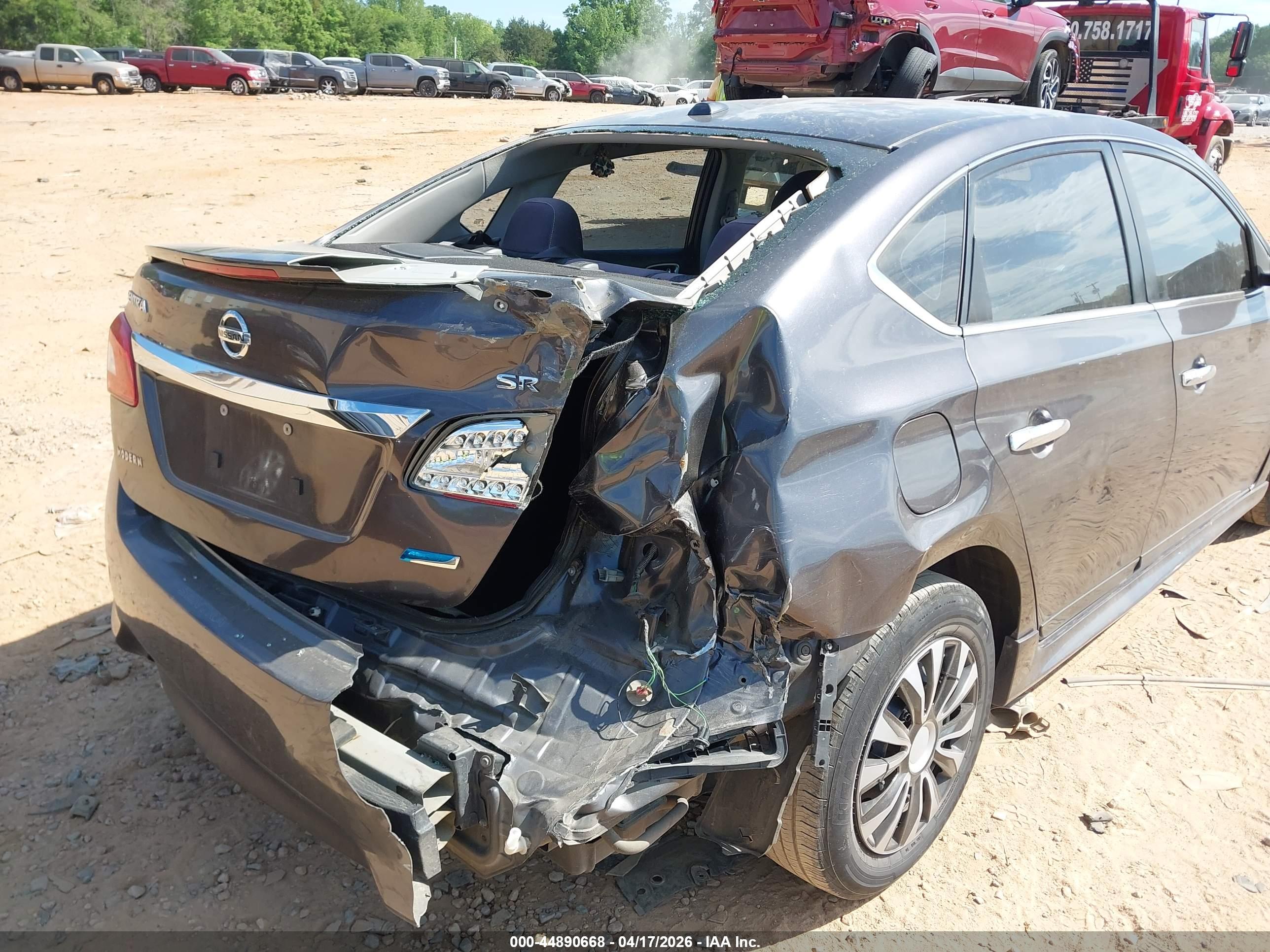 NISSAN SENTRA image 6