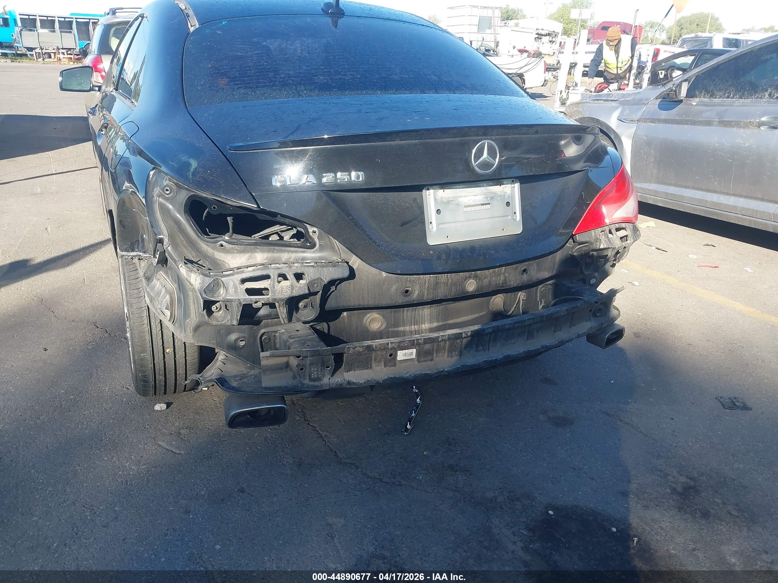 MERCEDES-BENZ CLA image 6