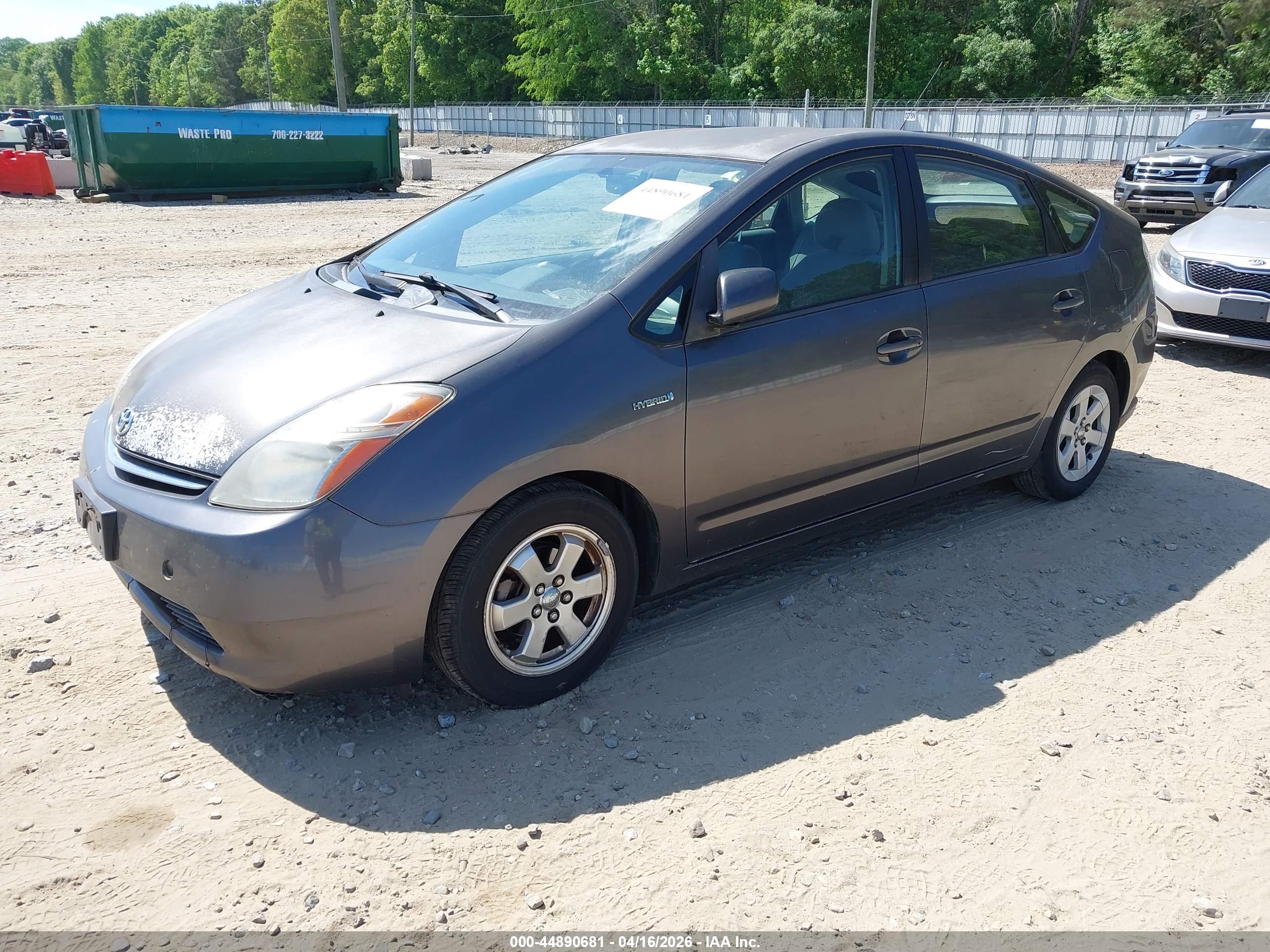 TOYOTA PRIUS image 2