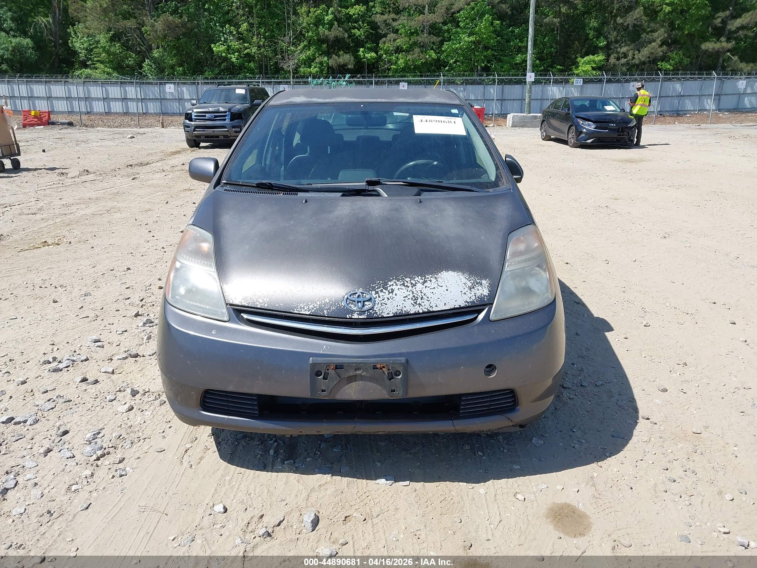 TOYOTA PRIUS image 6