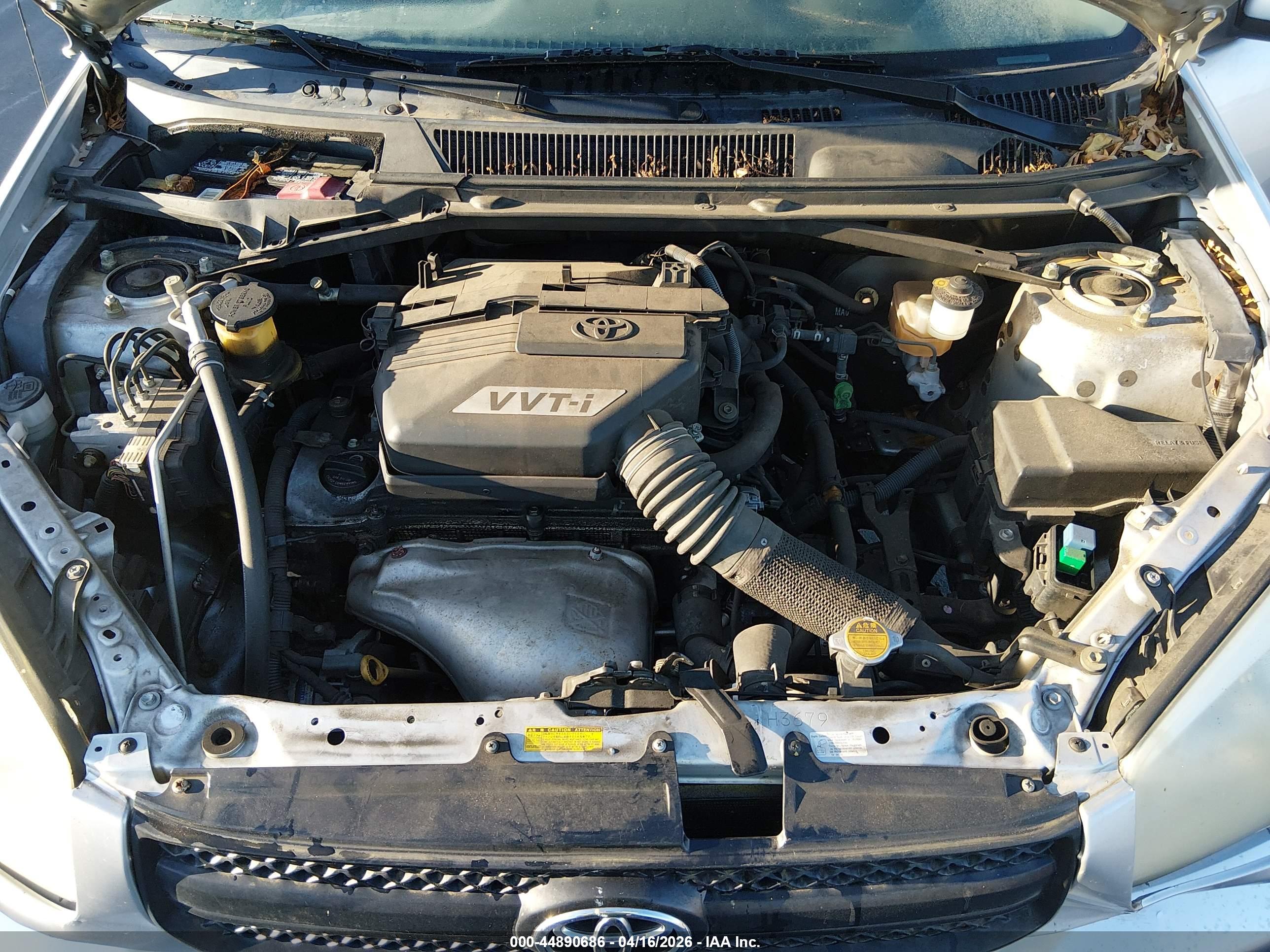TOYOTA RAV4 image 10