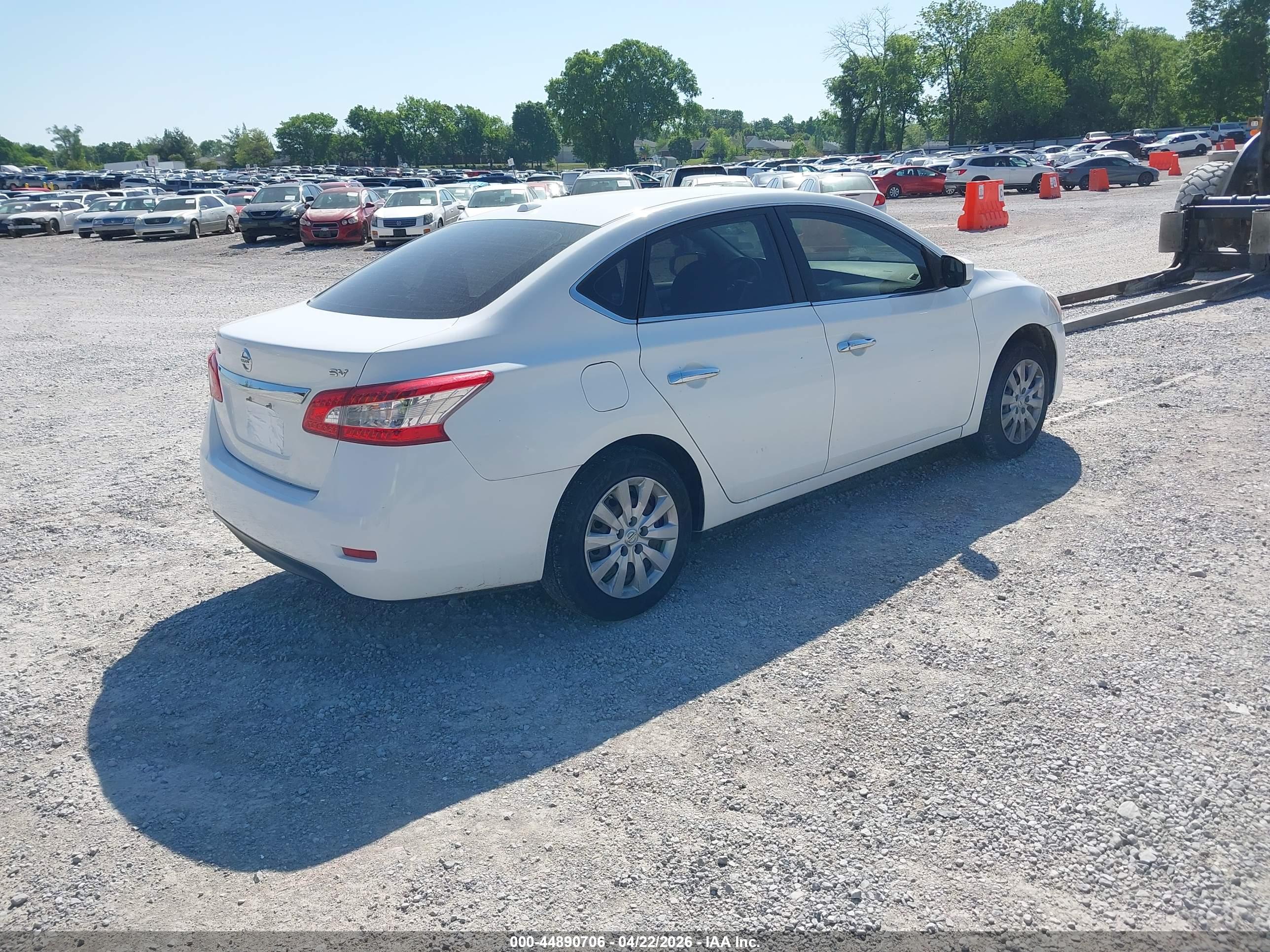 NISSAN SENTRA image 4