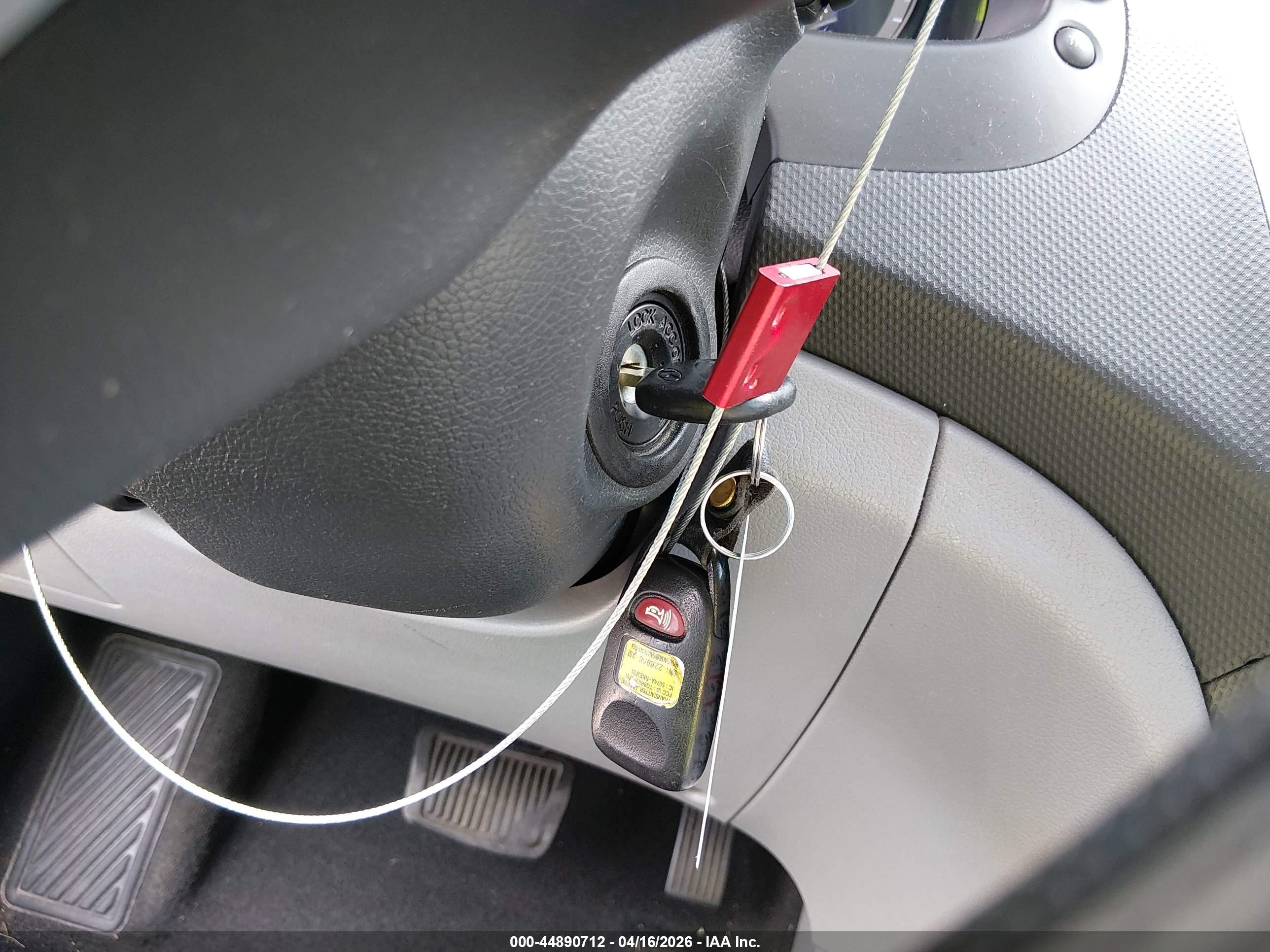 HYUNDAI ACCENT image 11