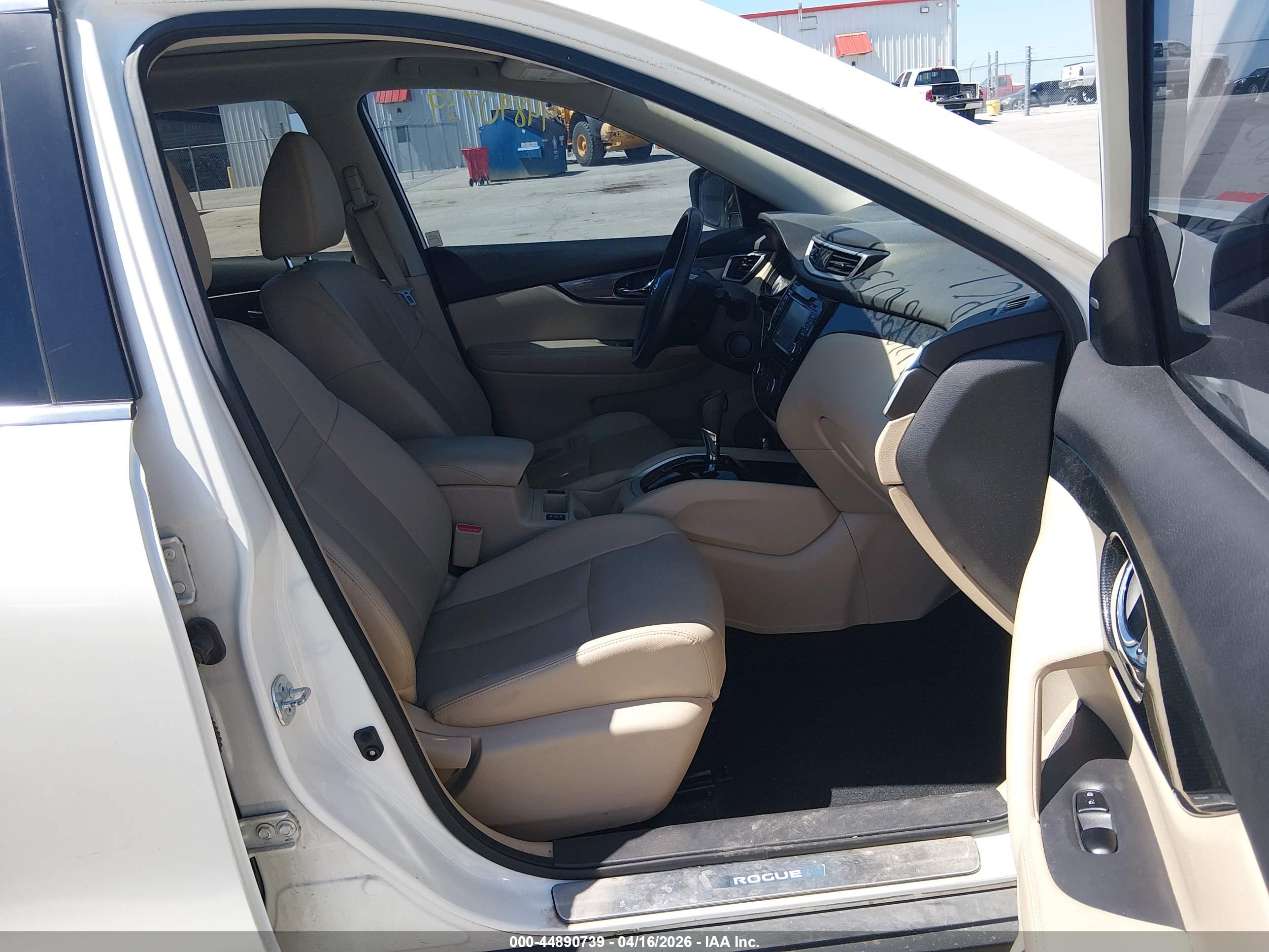 NISSAN ROGUE image 5