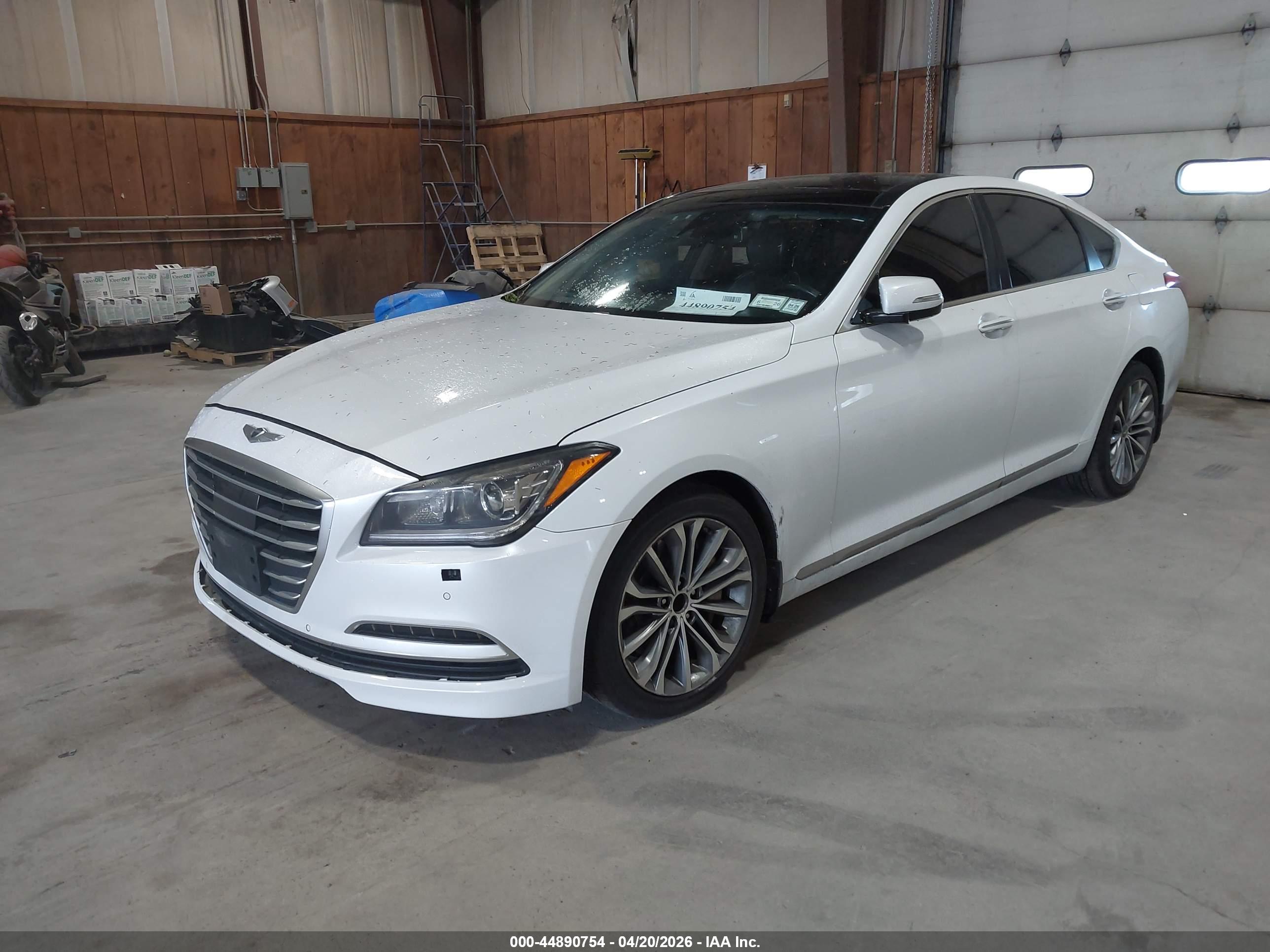 HYUNDAI GENESIS image 2