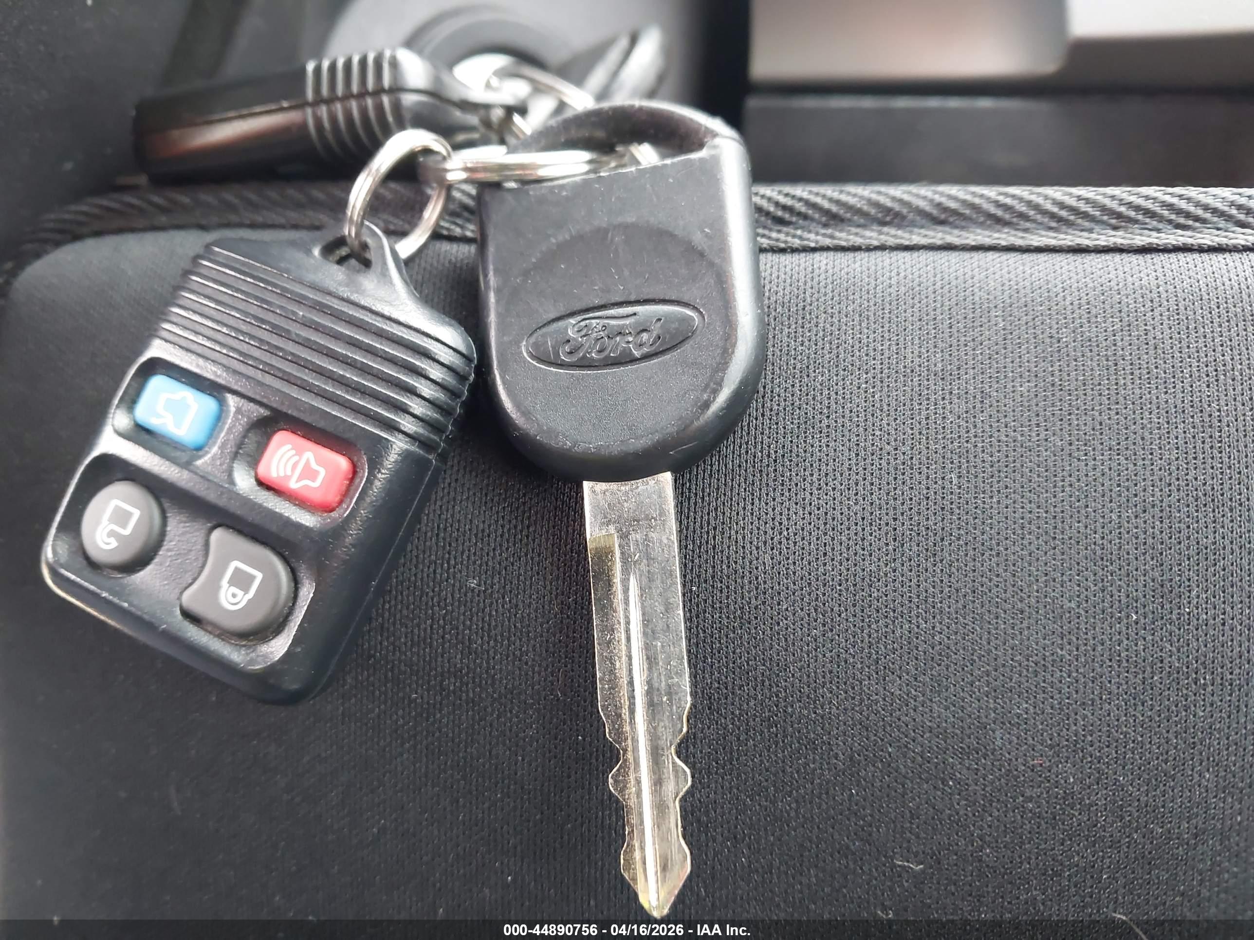FORD FOCUS image 11