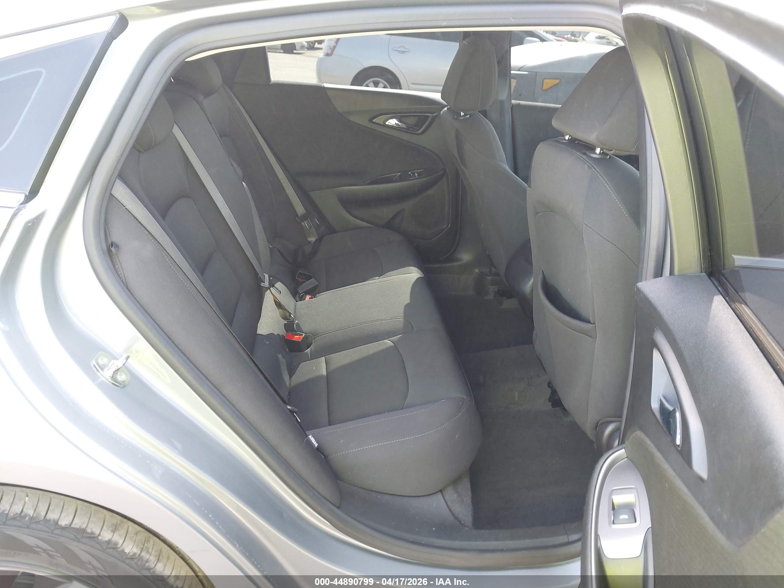 CHEVROLET MALIBU image 8