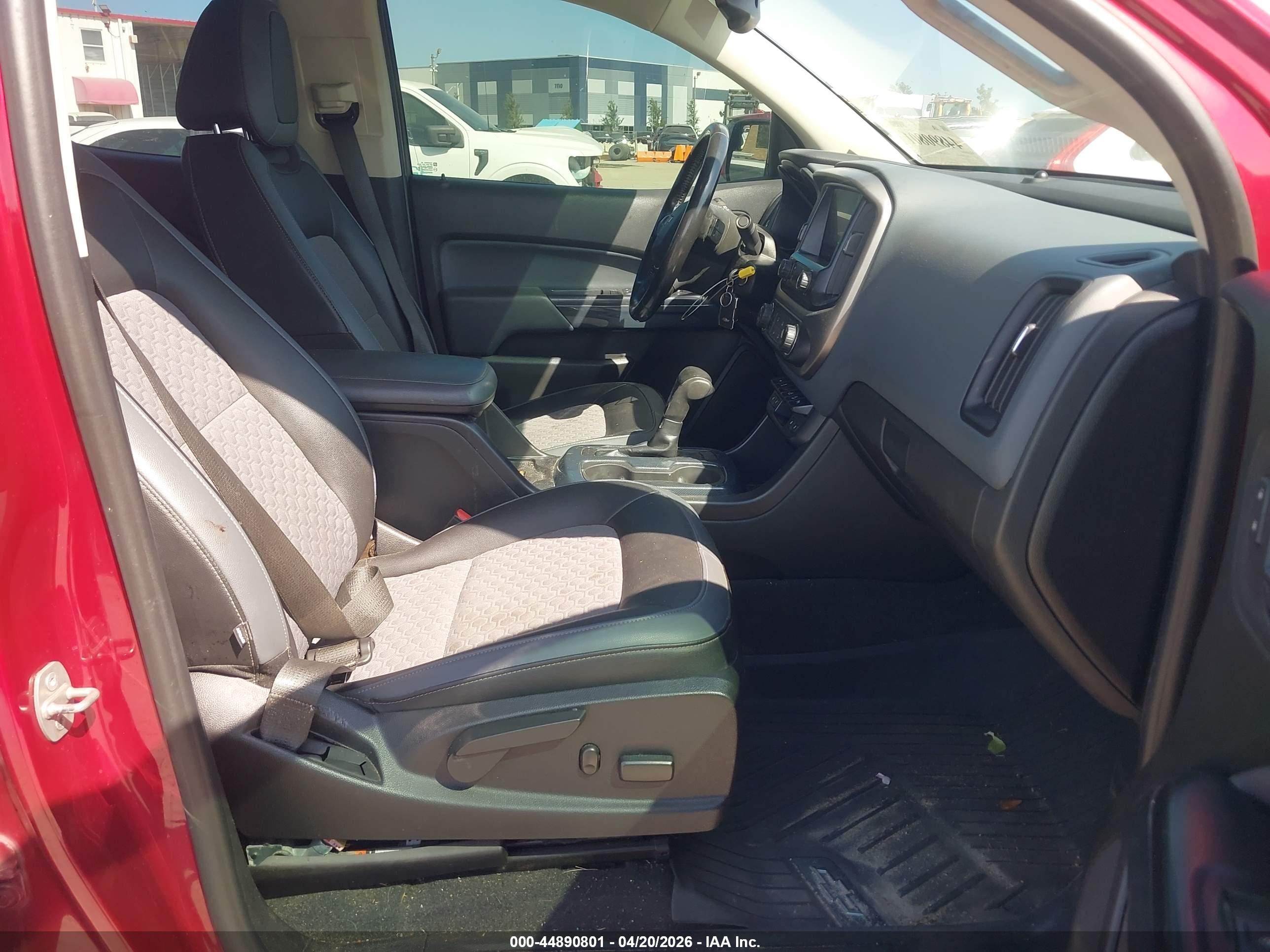 CHEVROLET COLORADO image 5